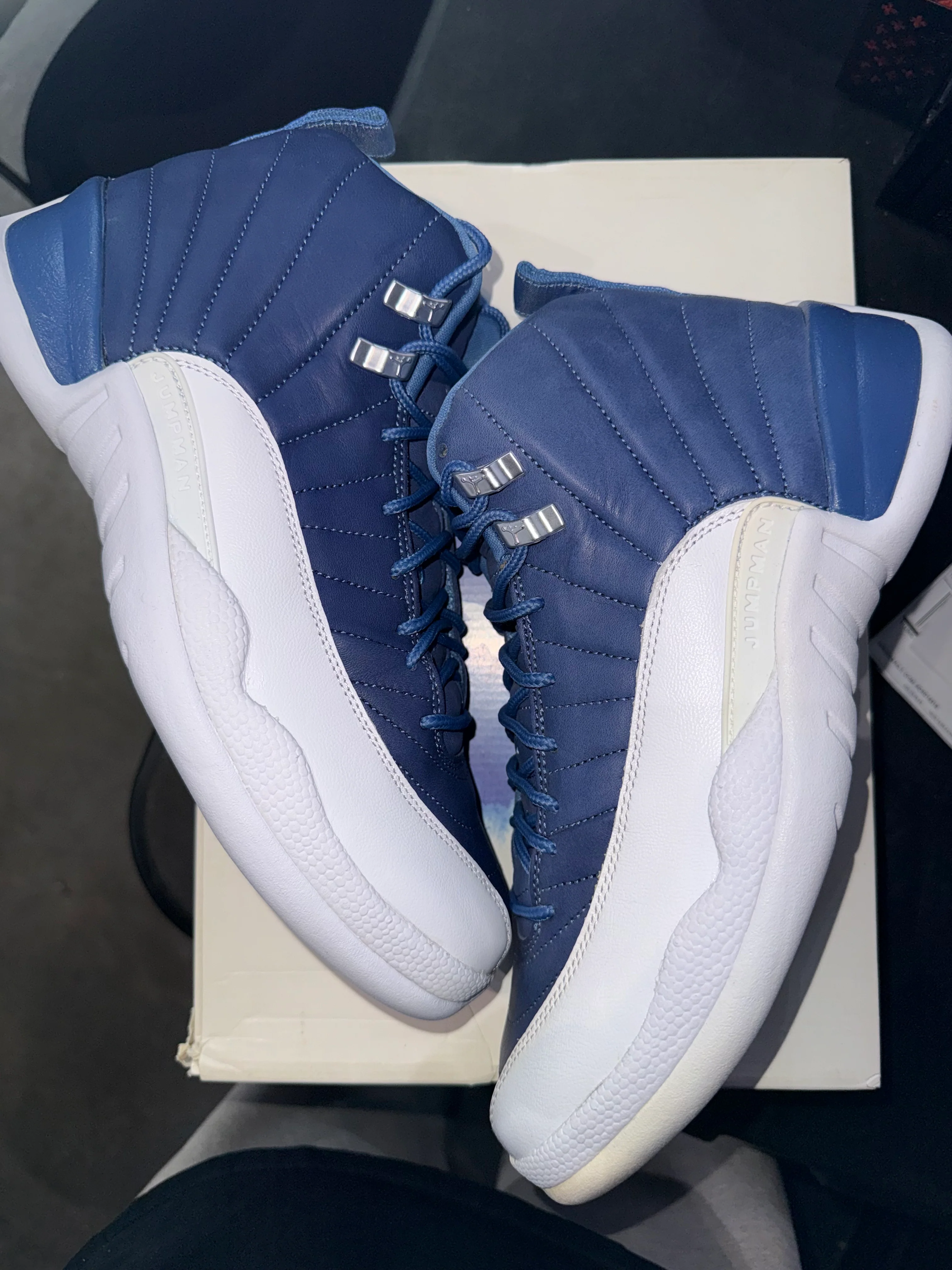 Jordan 12 Retro Indigo (YELLOWING) - Image 2