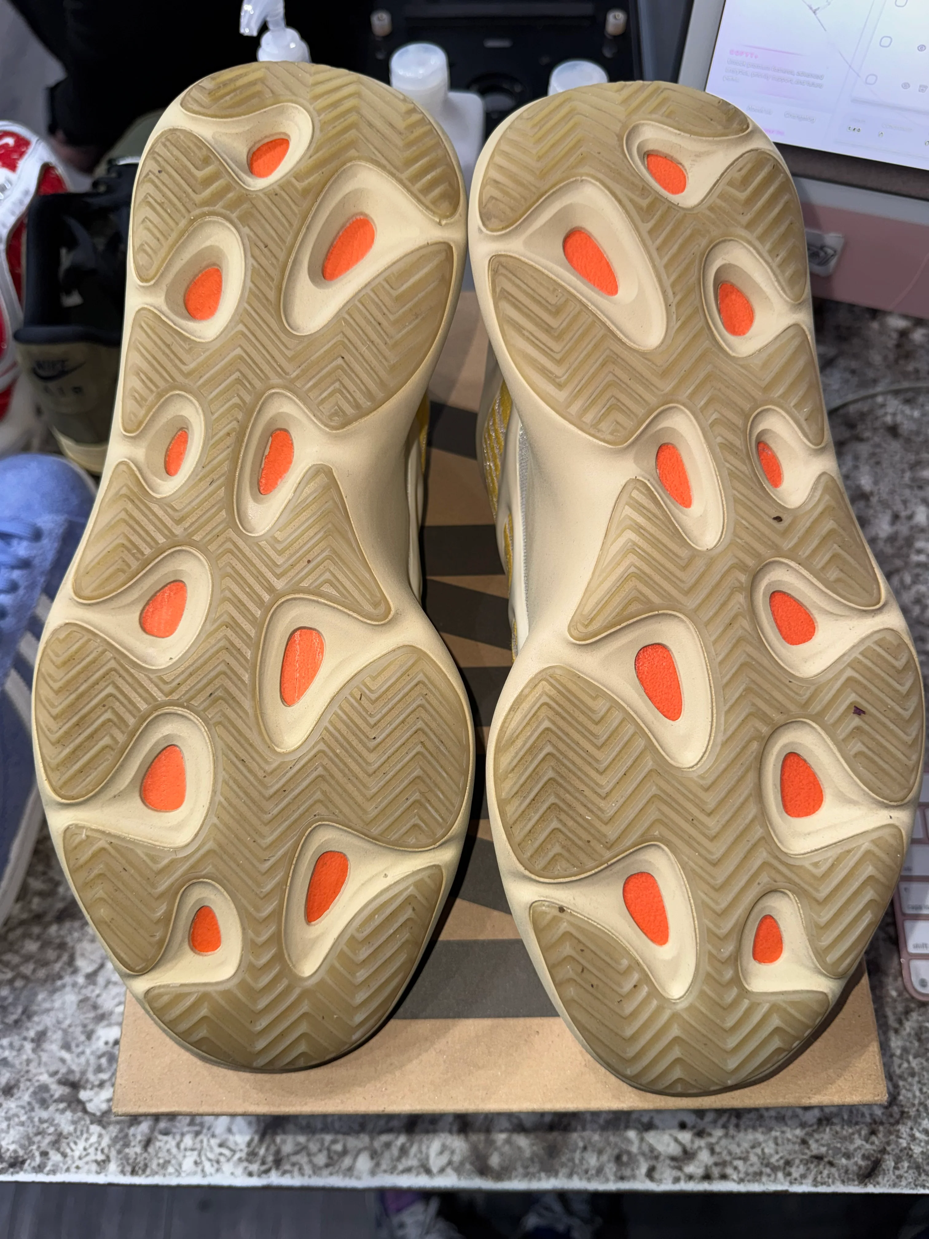 adidas Yeezy 700 V3 Safflower - Image 2