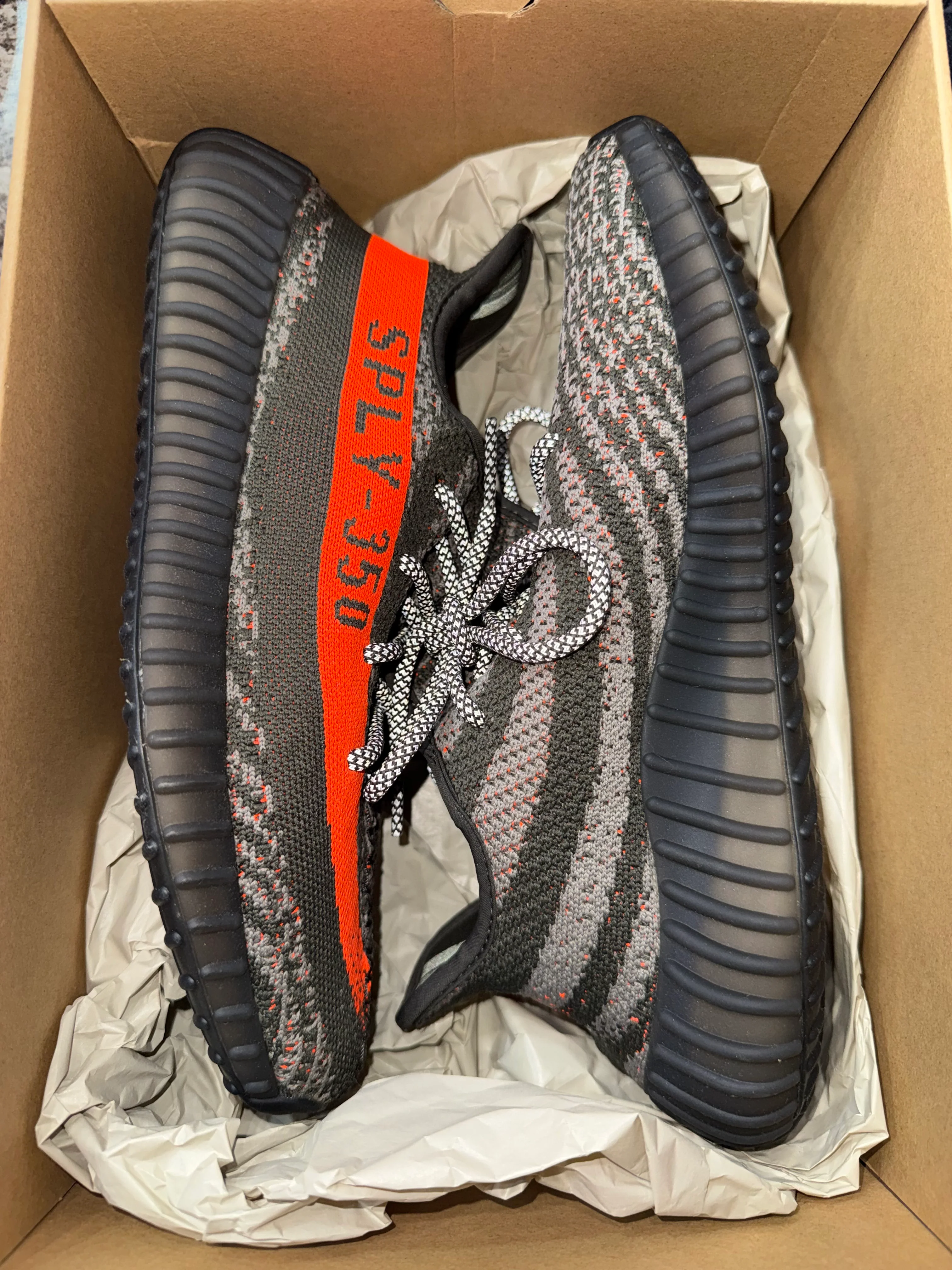 adidas Yeezy Boost 350 V2 Carbon Beluga - Image 4
