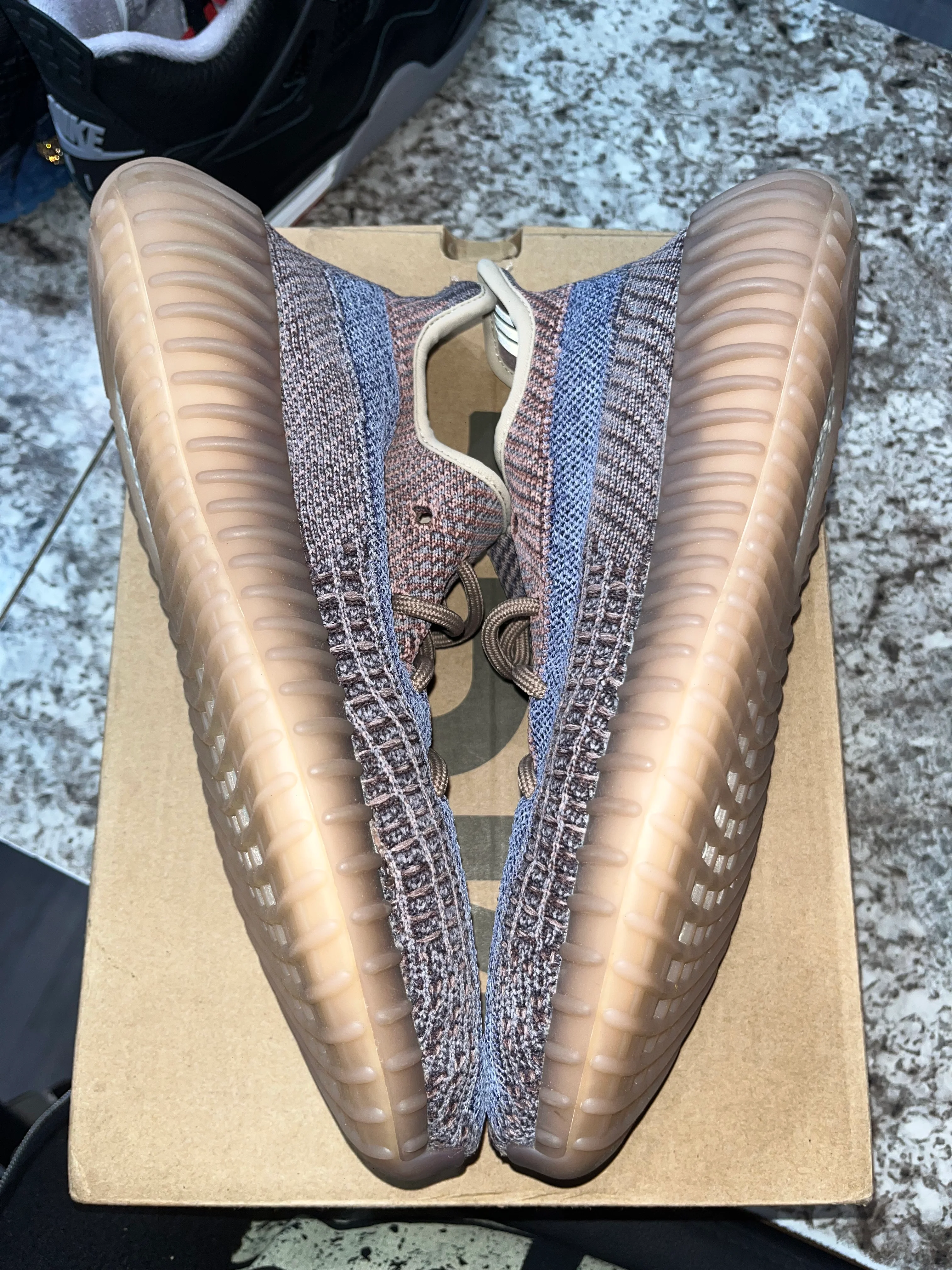 adidas Yeezy Boost 350 V2 Fade - Image 2