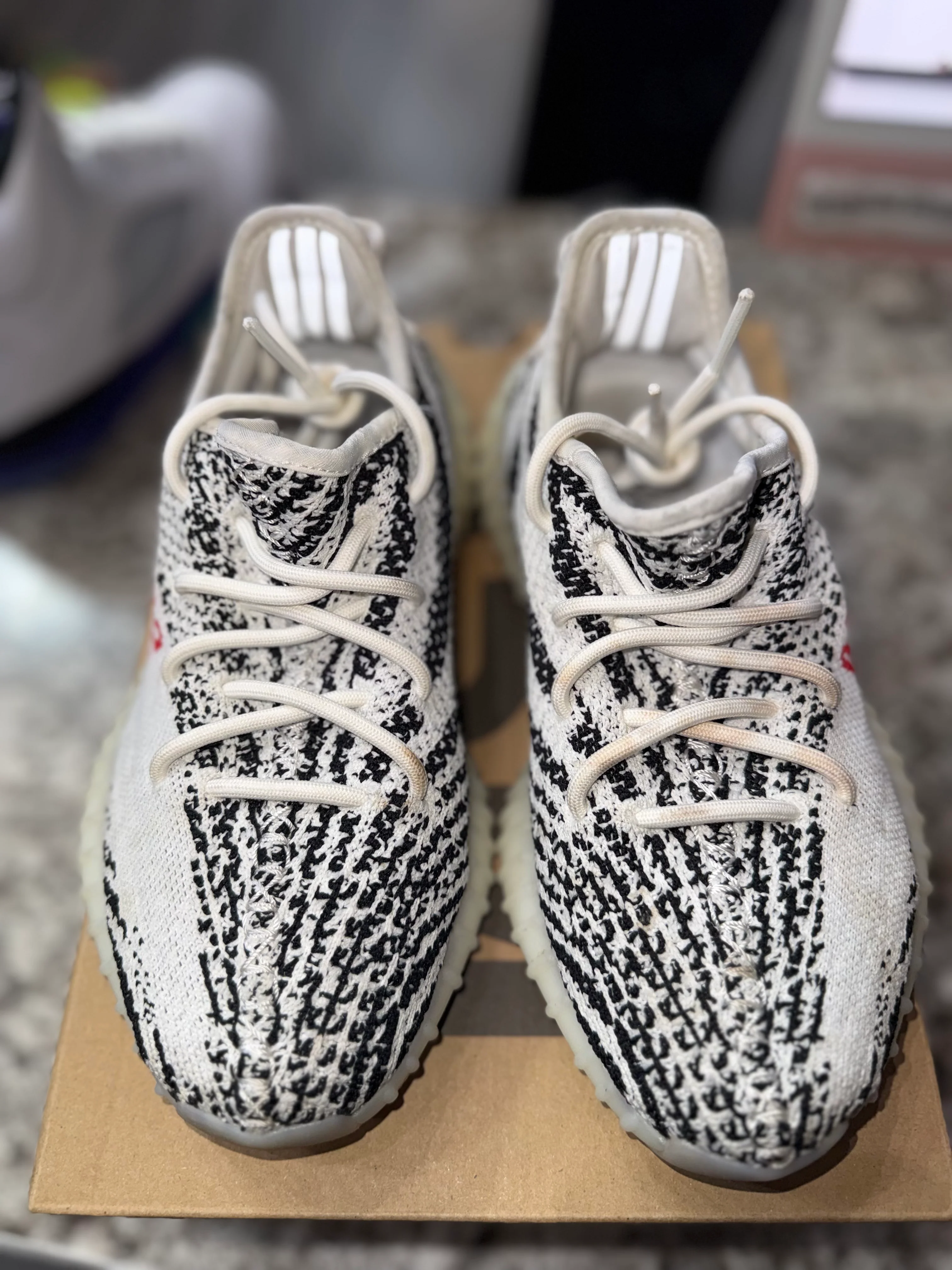 adidas Yeezy Boost 350 V2 Zebra - Image 2