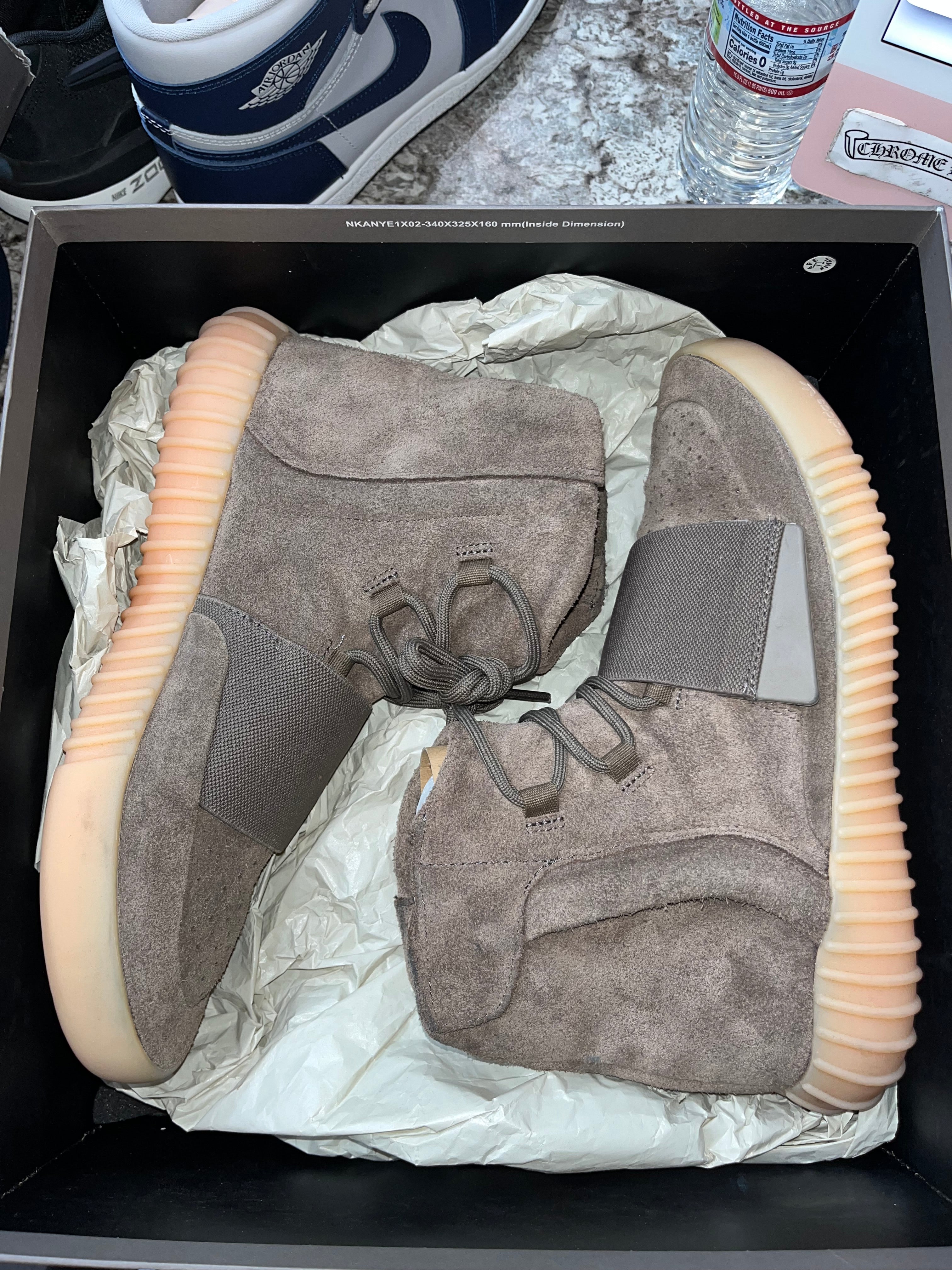 adidas Yeezy Boost 750 Chocolate - Image 6