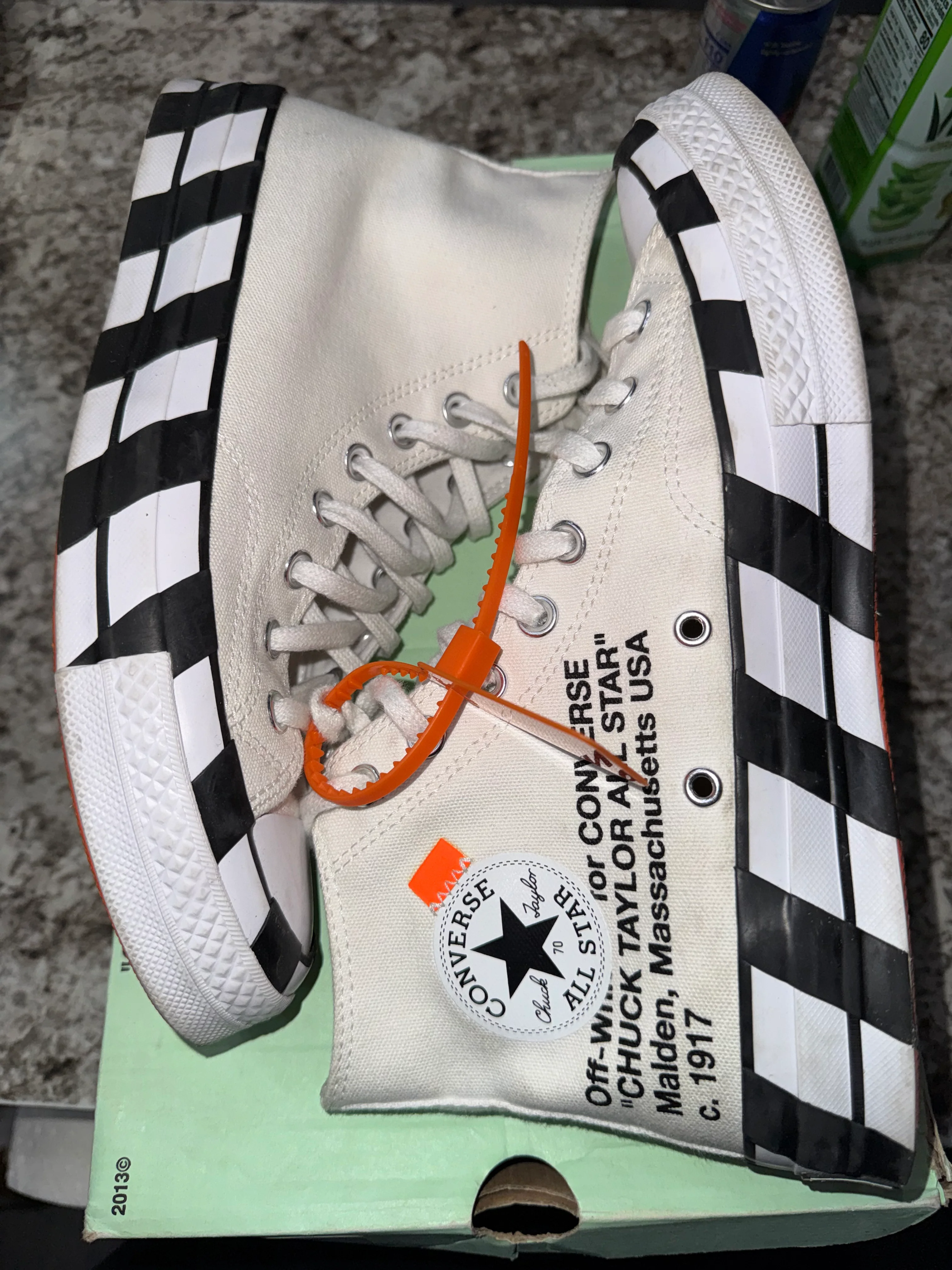 Converse Chuck Taylor All Star 70 Hi Off-White - Image 3