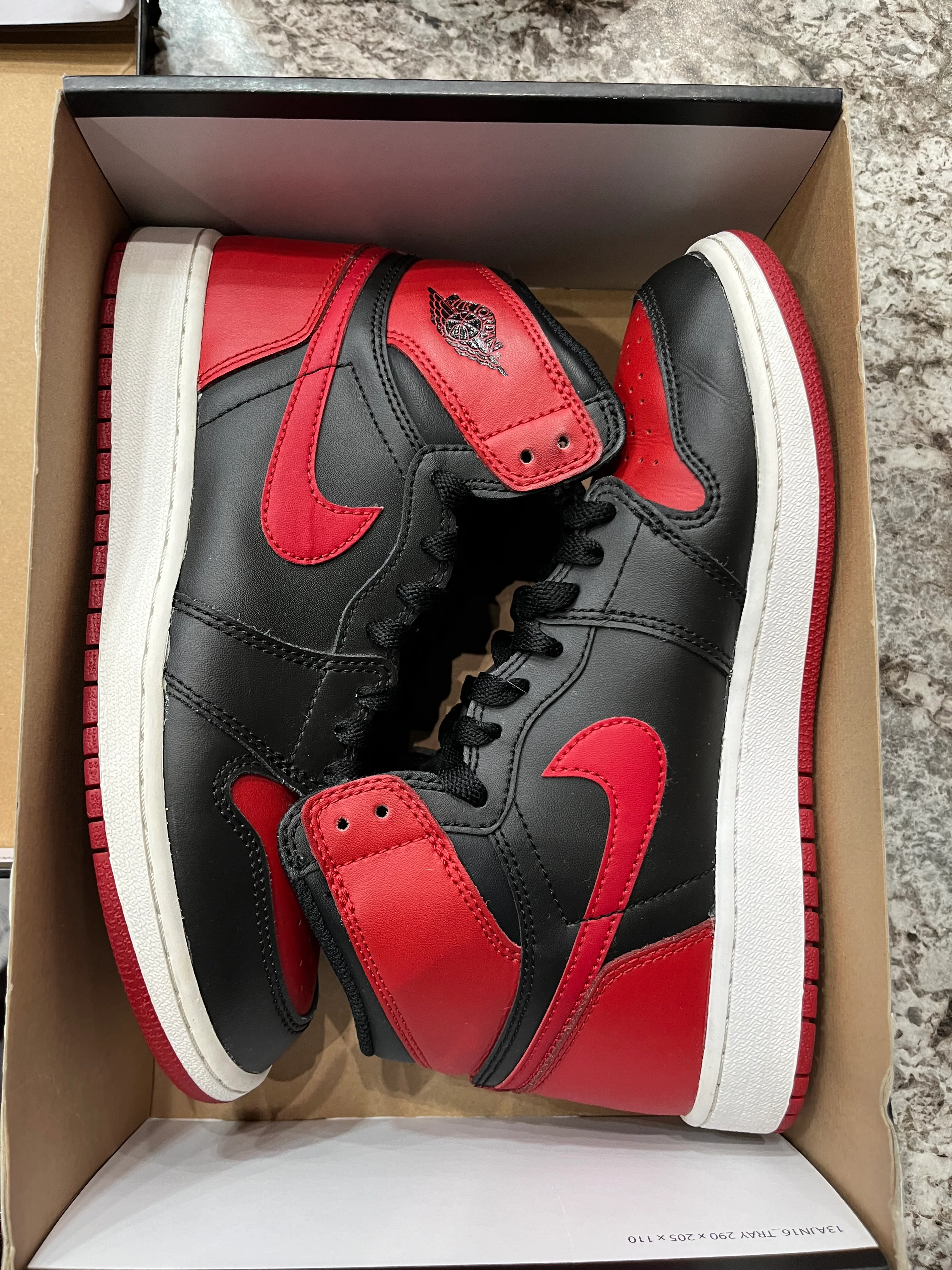 Jordan 1 Retro Bred Banned (2016) (GS) - Image 6
