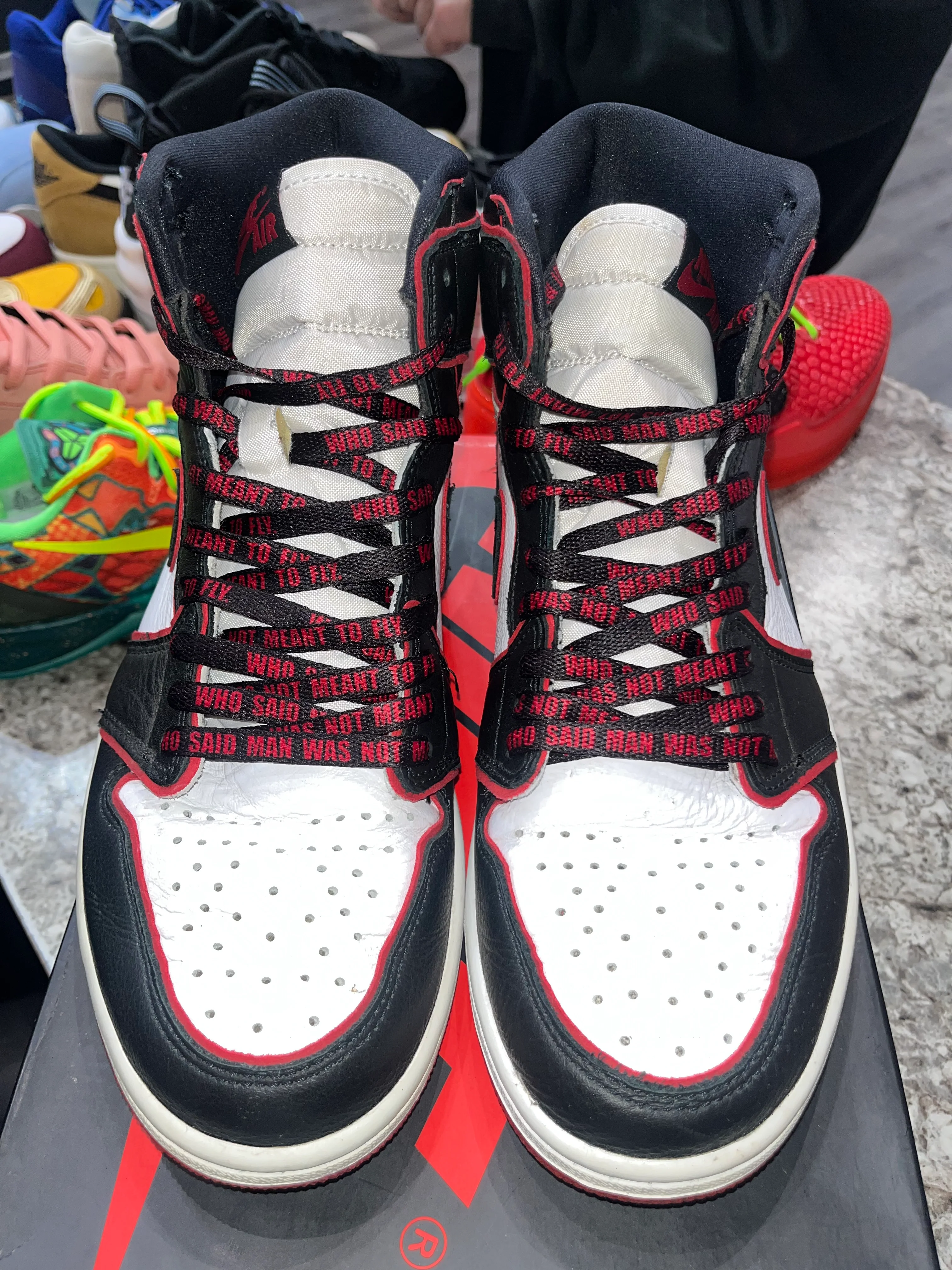 Jordan 1 Retro High Bloodline - Image 2