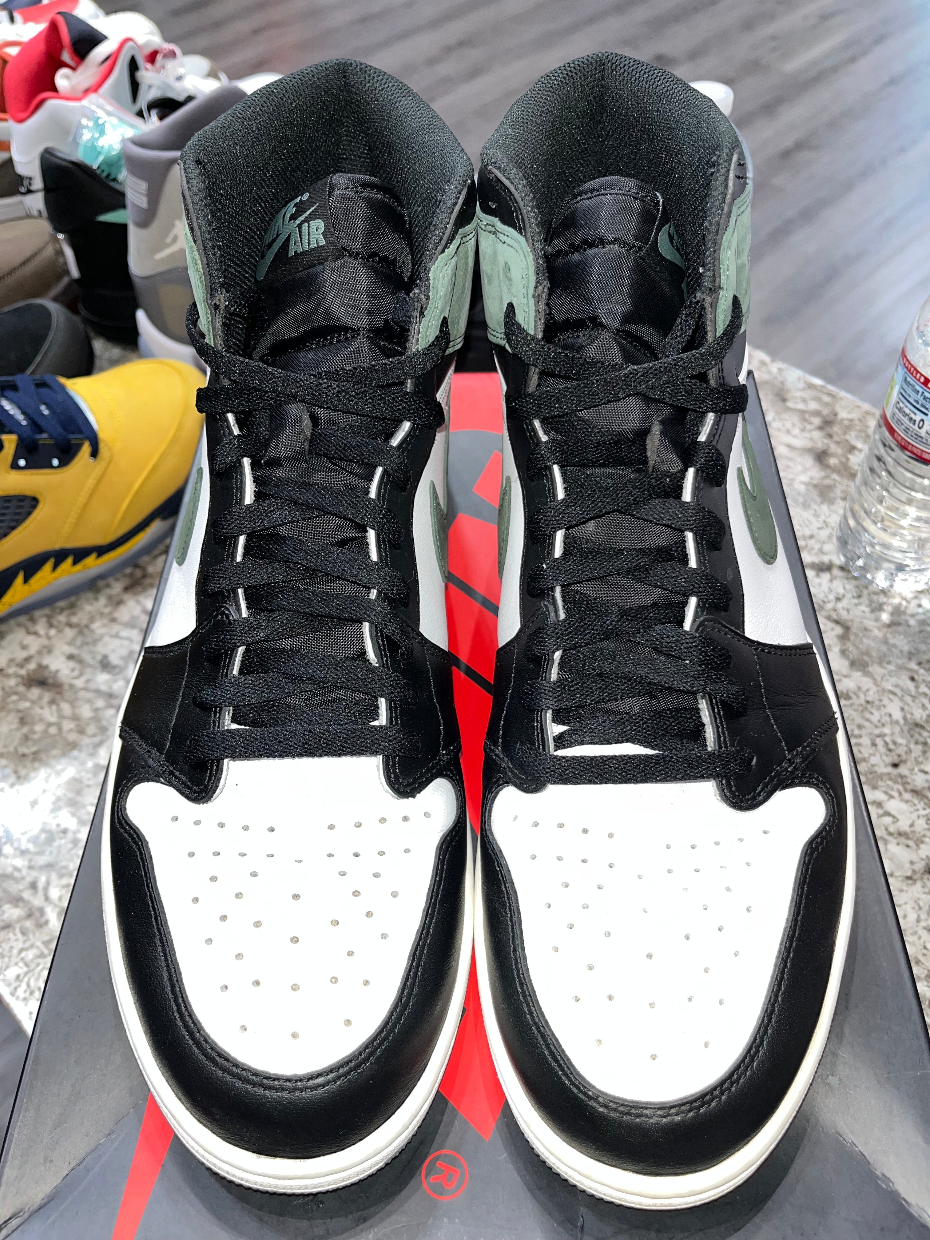 Jordan 1 Retro High Clay Green - Image 2