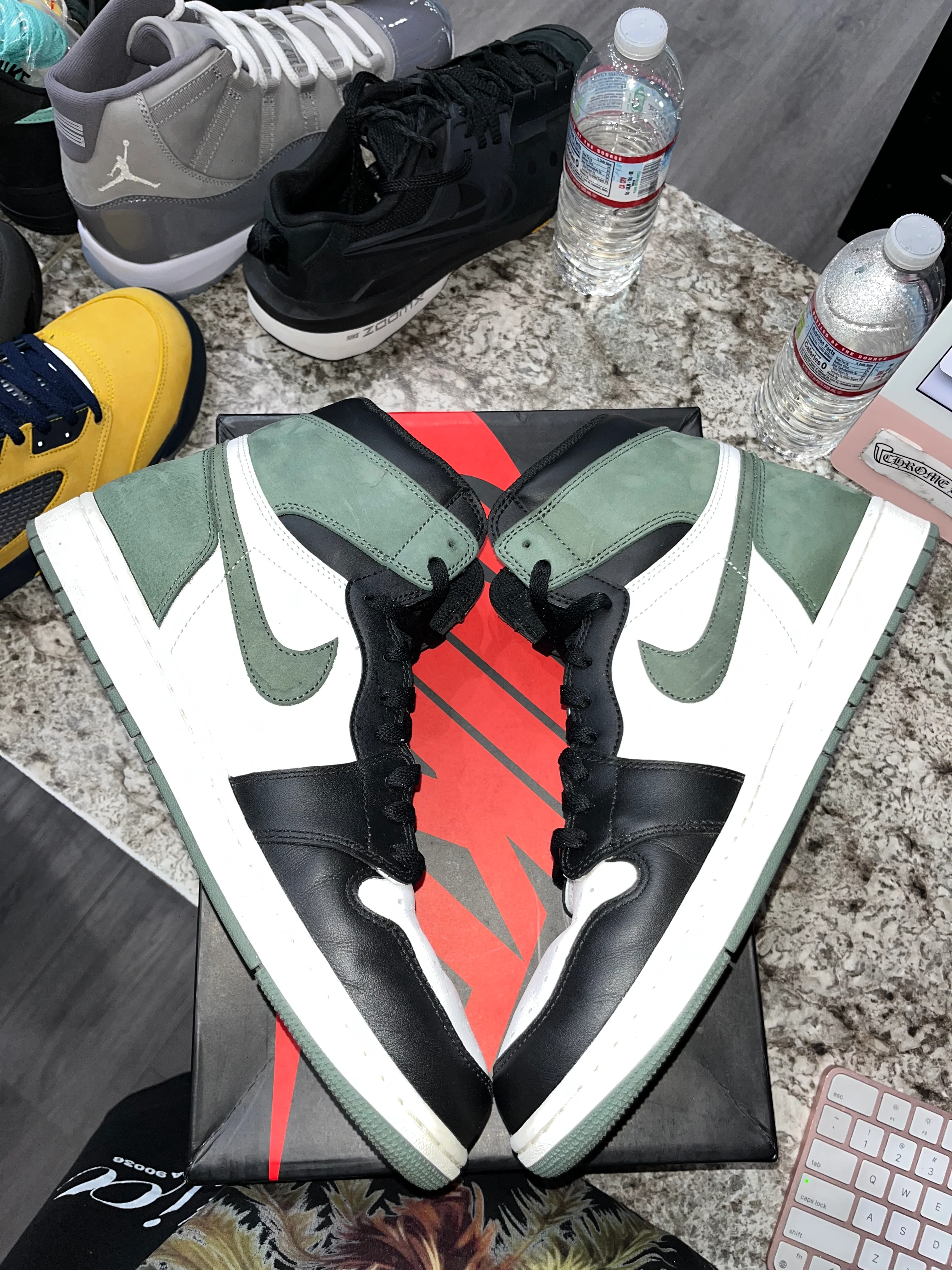 Jordan 1 Retro High Clay Green - Image 4