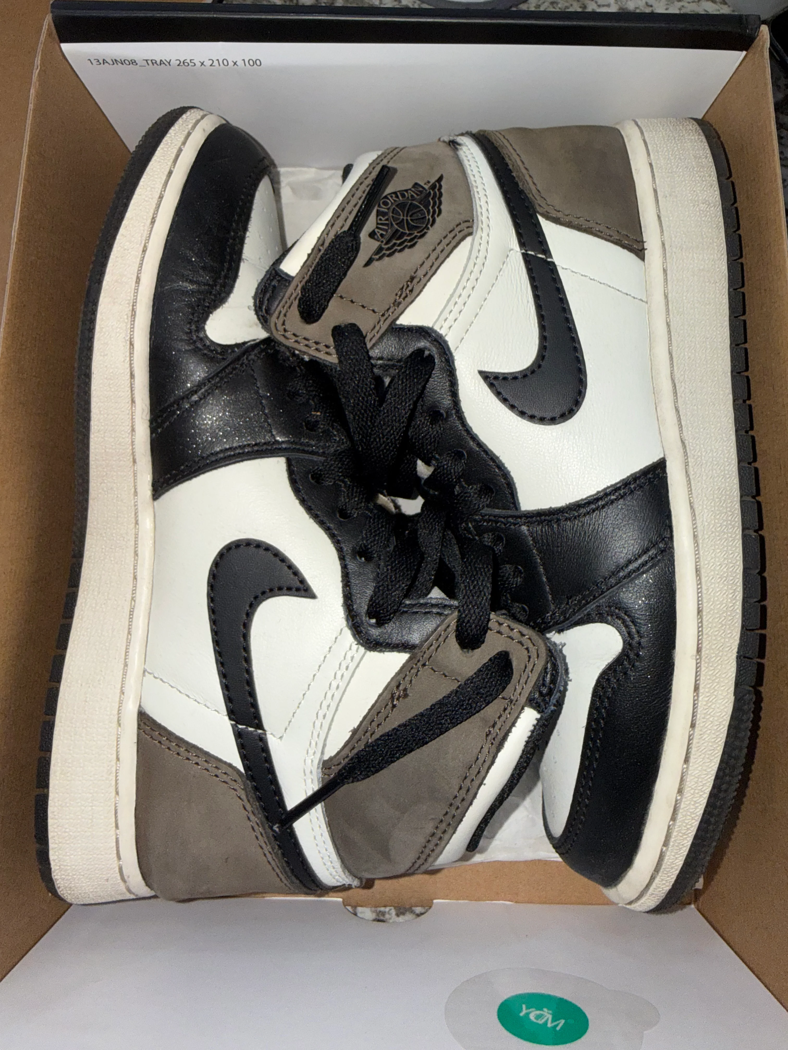 Jordan 1 Retro High Dark Mocha (GS) - Image 6