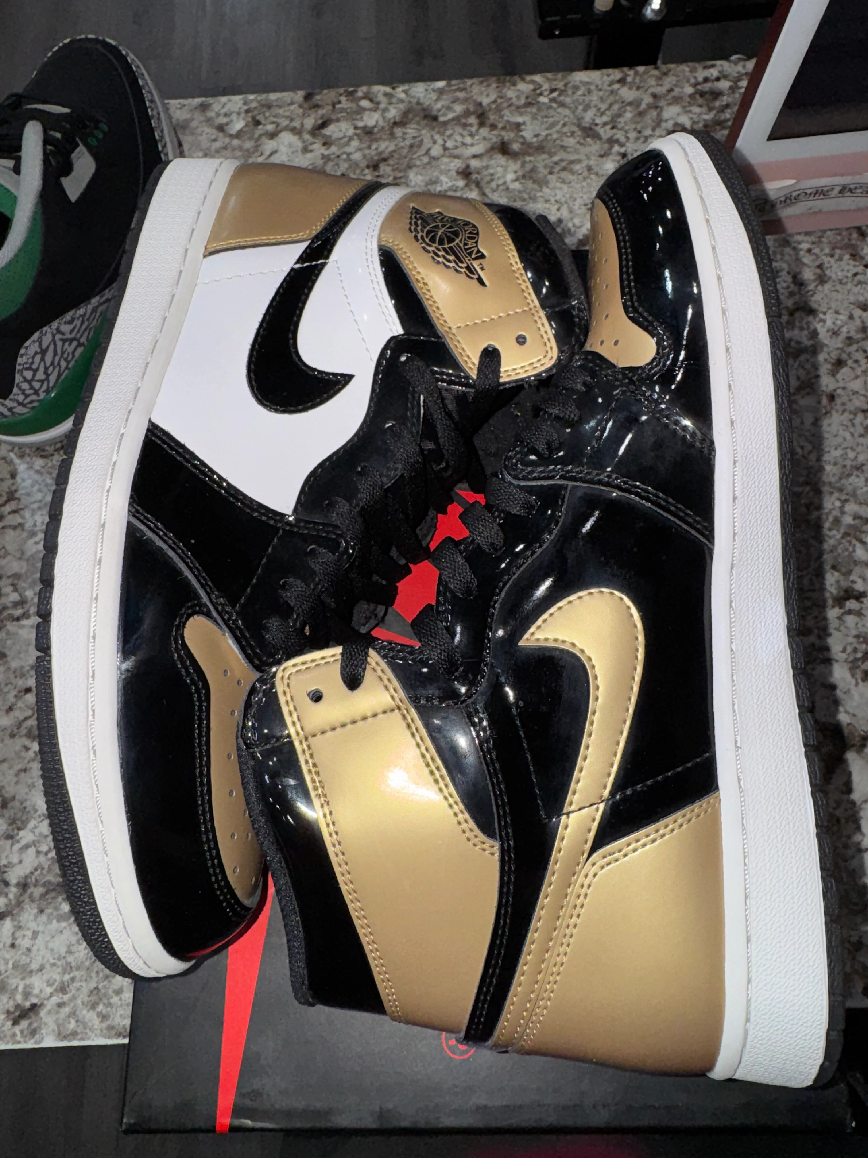 Jordan 1 Retro High Golf Patent Gold Toe - Image 2