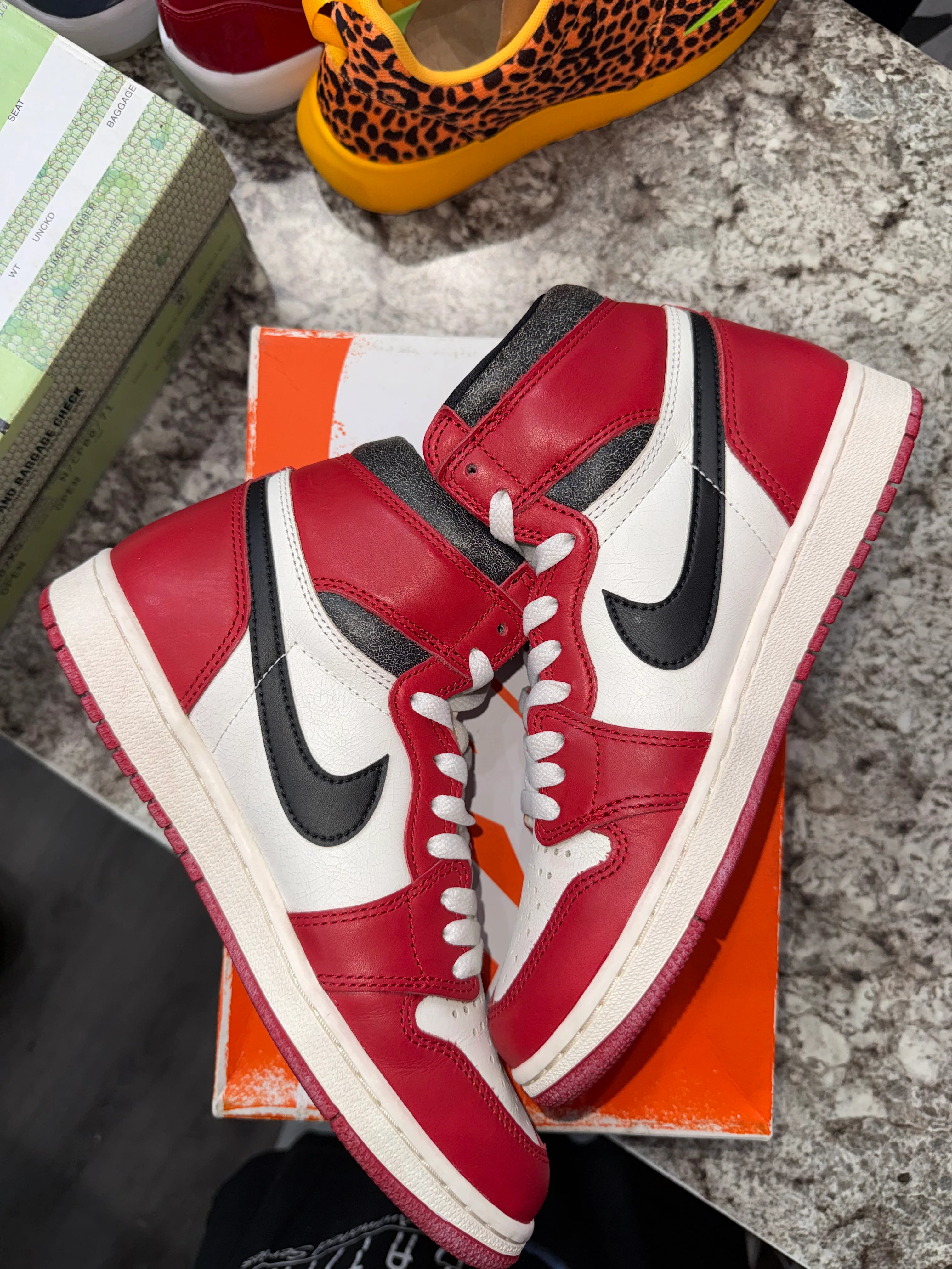 Jordan 1 Retro High OG Chicago Lost and Found - Image 4