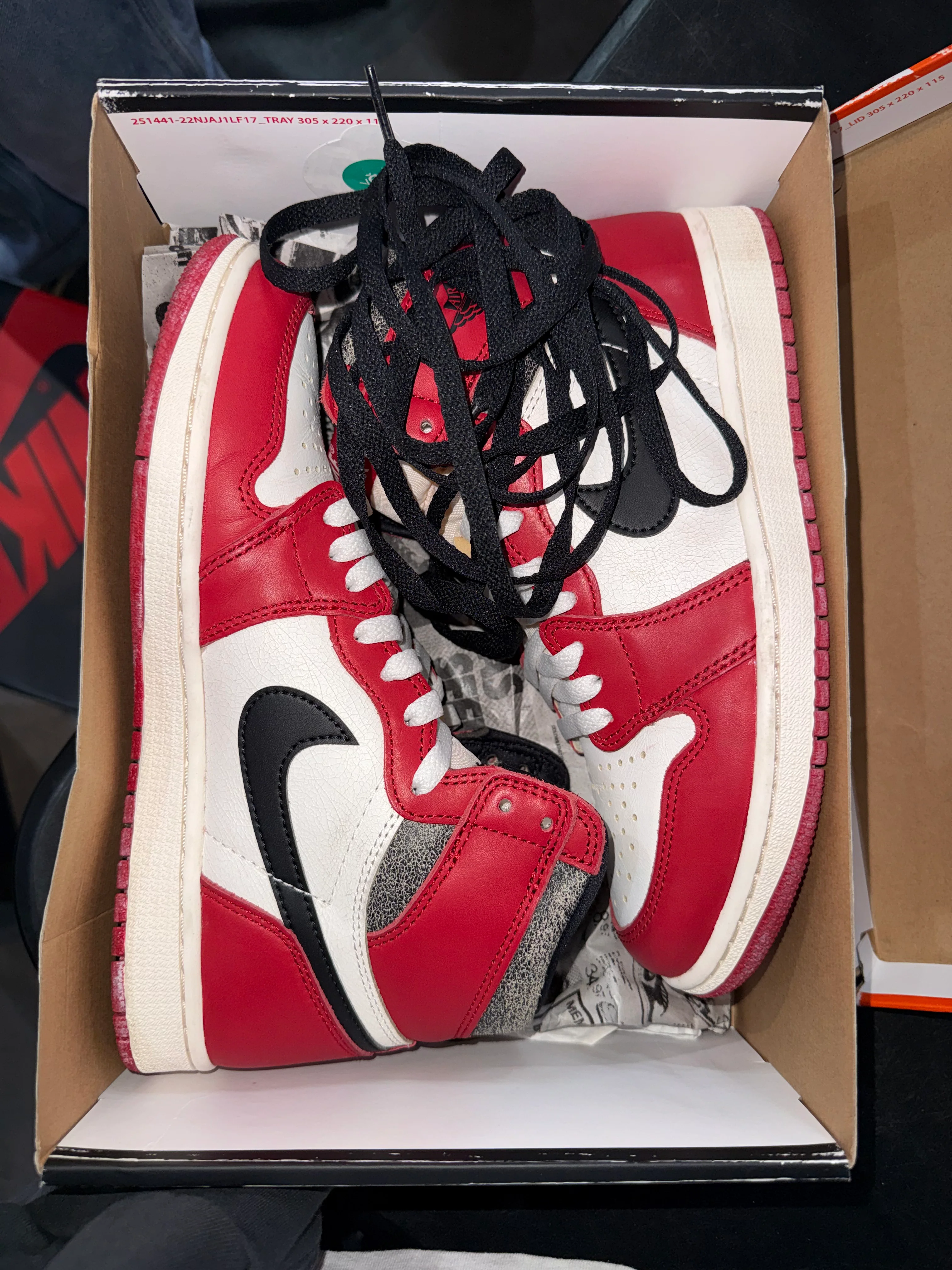 Jordan 1 Retro High OG Chicago Lost and Found - Image 6