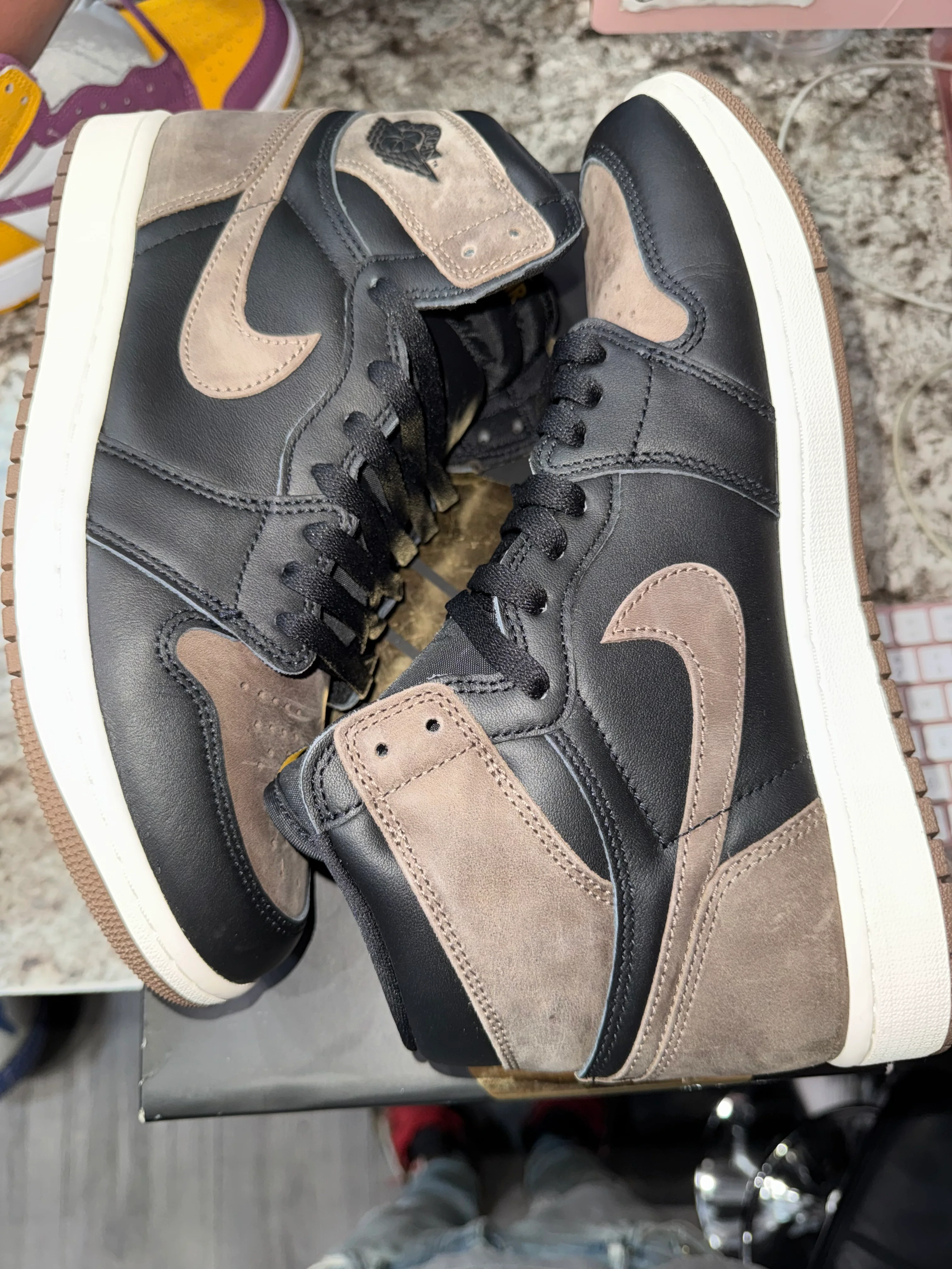 Jordan 1 Retro High OG Palomino (DAMAGED BOX) - Image 3
