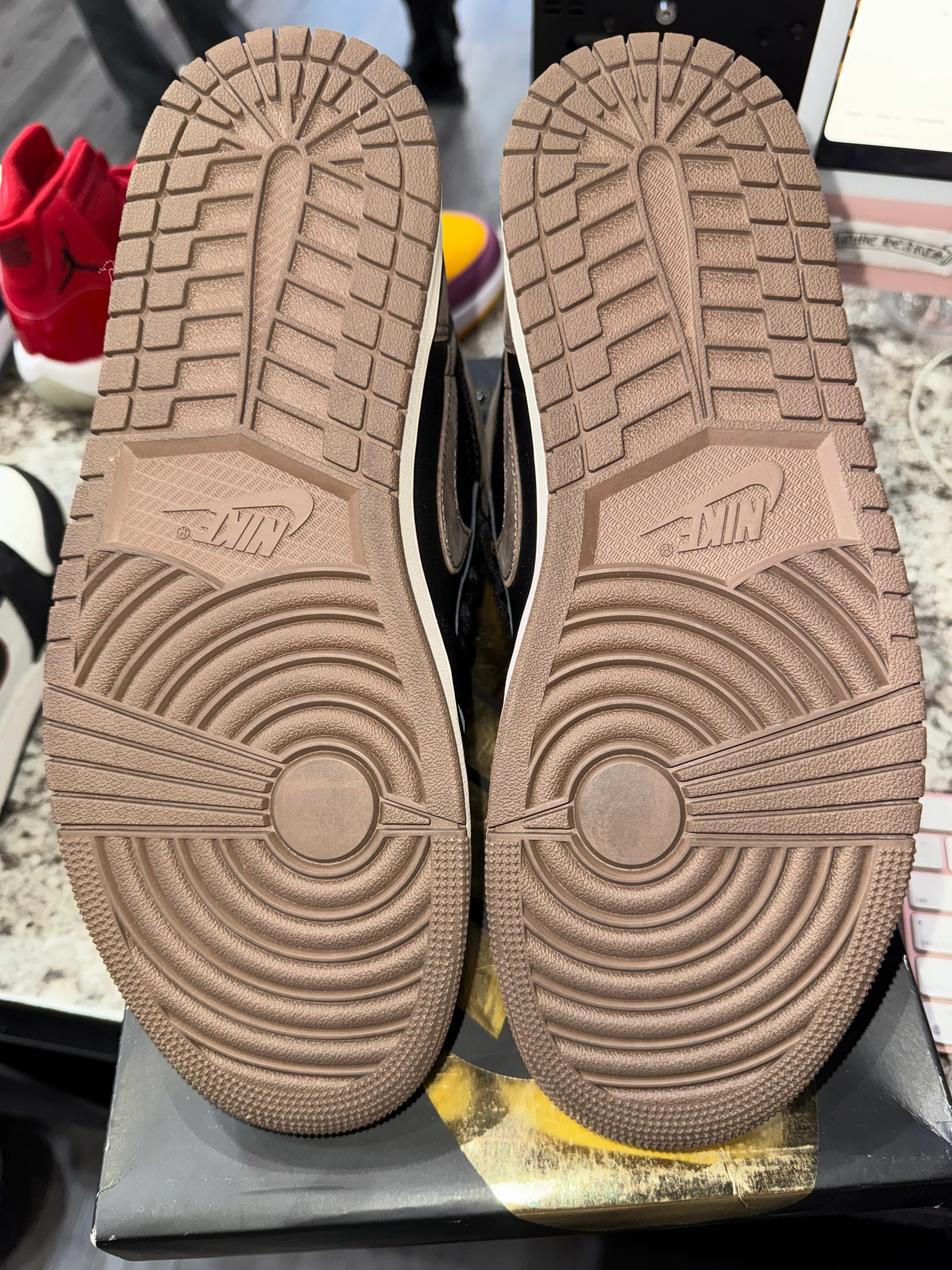 Jordan 1 Retro High OG Palomino (DAMAGED BOX) - Image 5