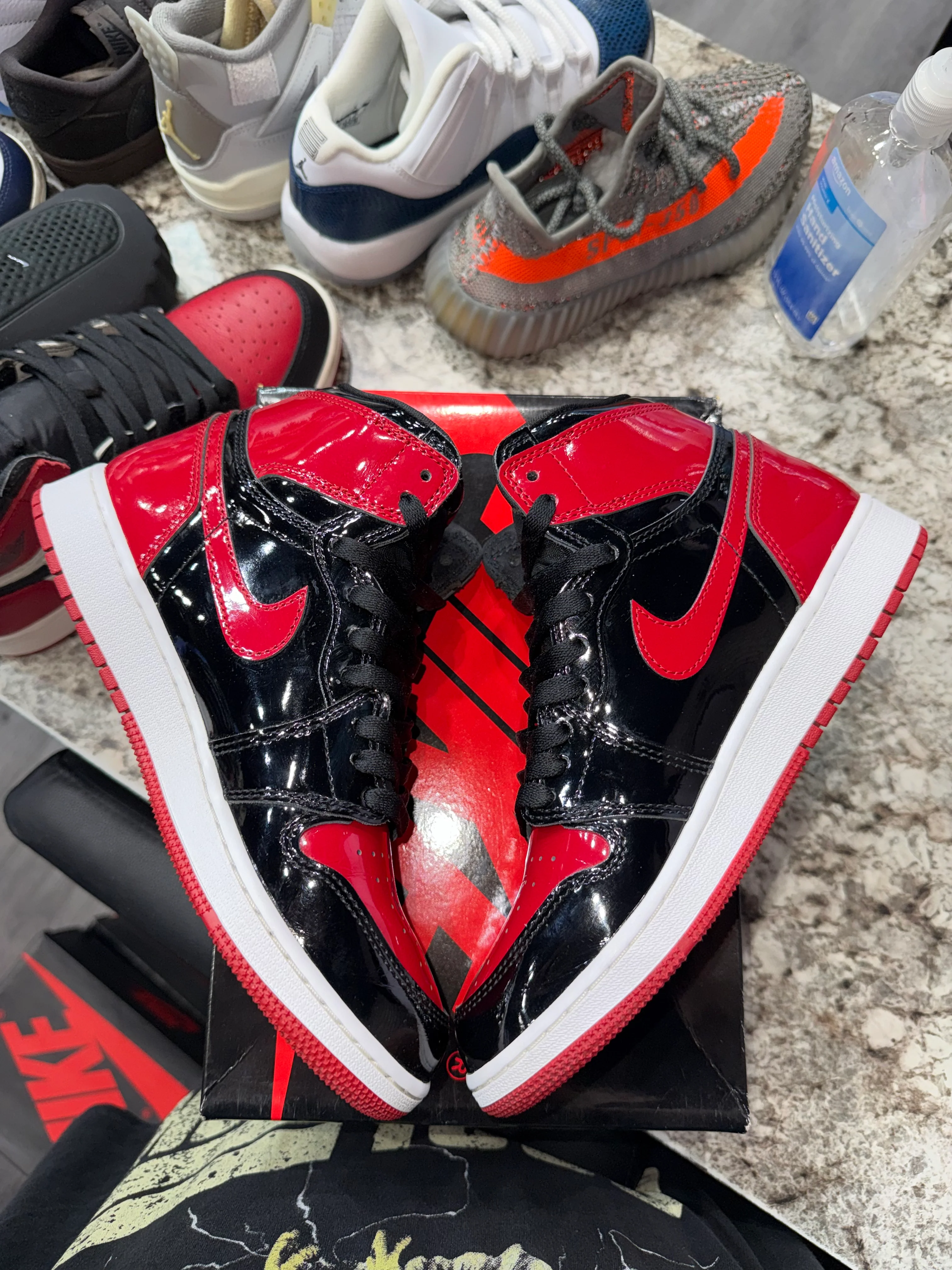 Jordan 1 Retro High OG Patent Bred (GS) - Image 4