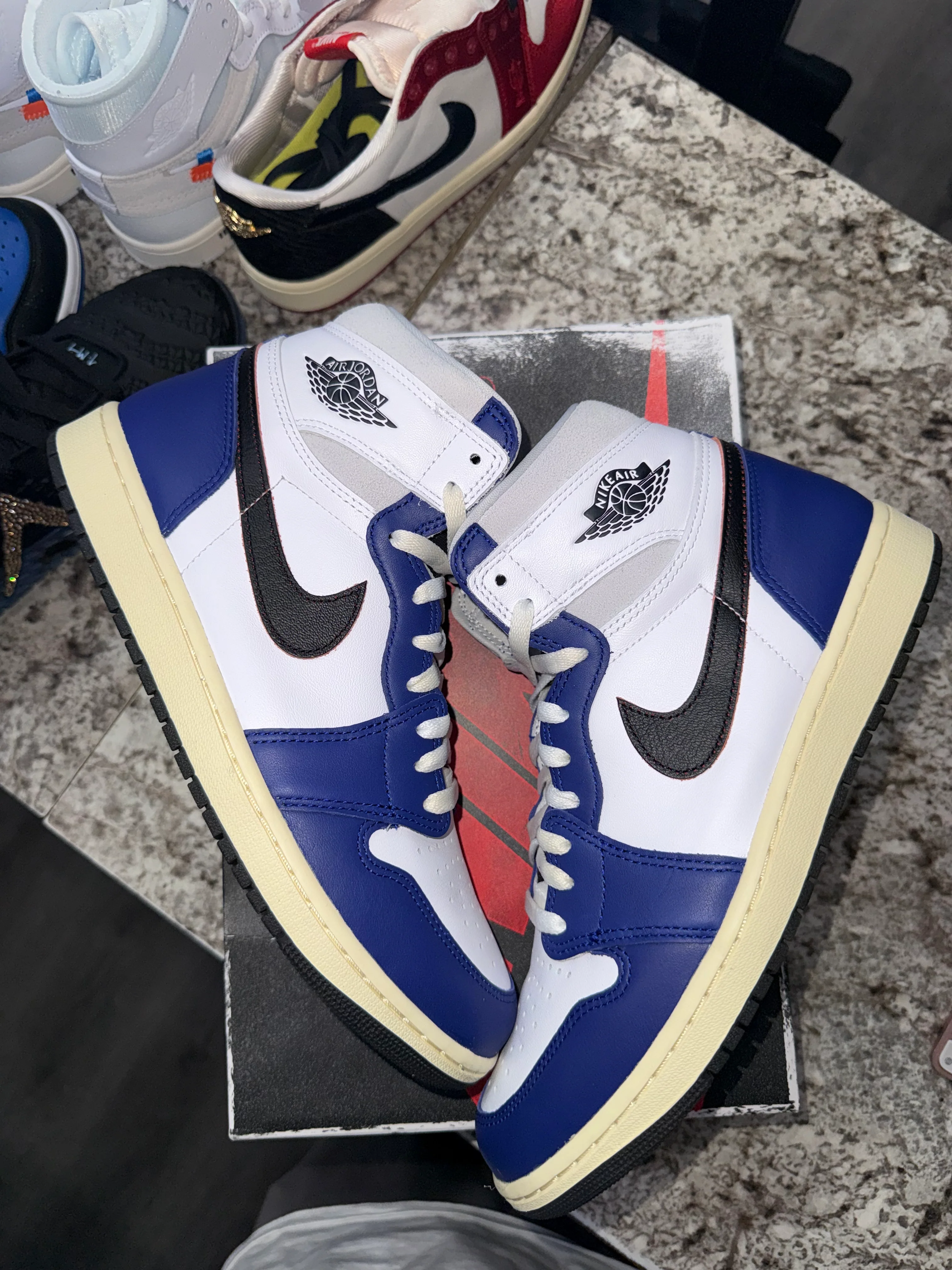 Jordan 1 Retro High OG Rare Air - Image 2