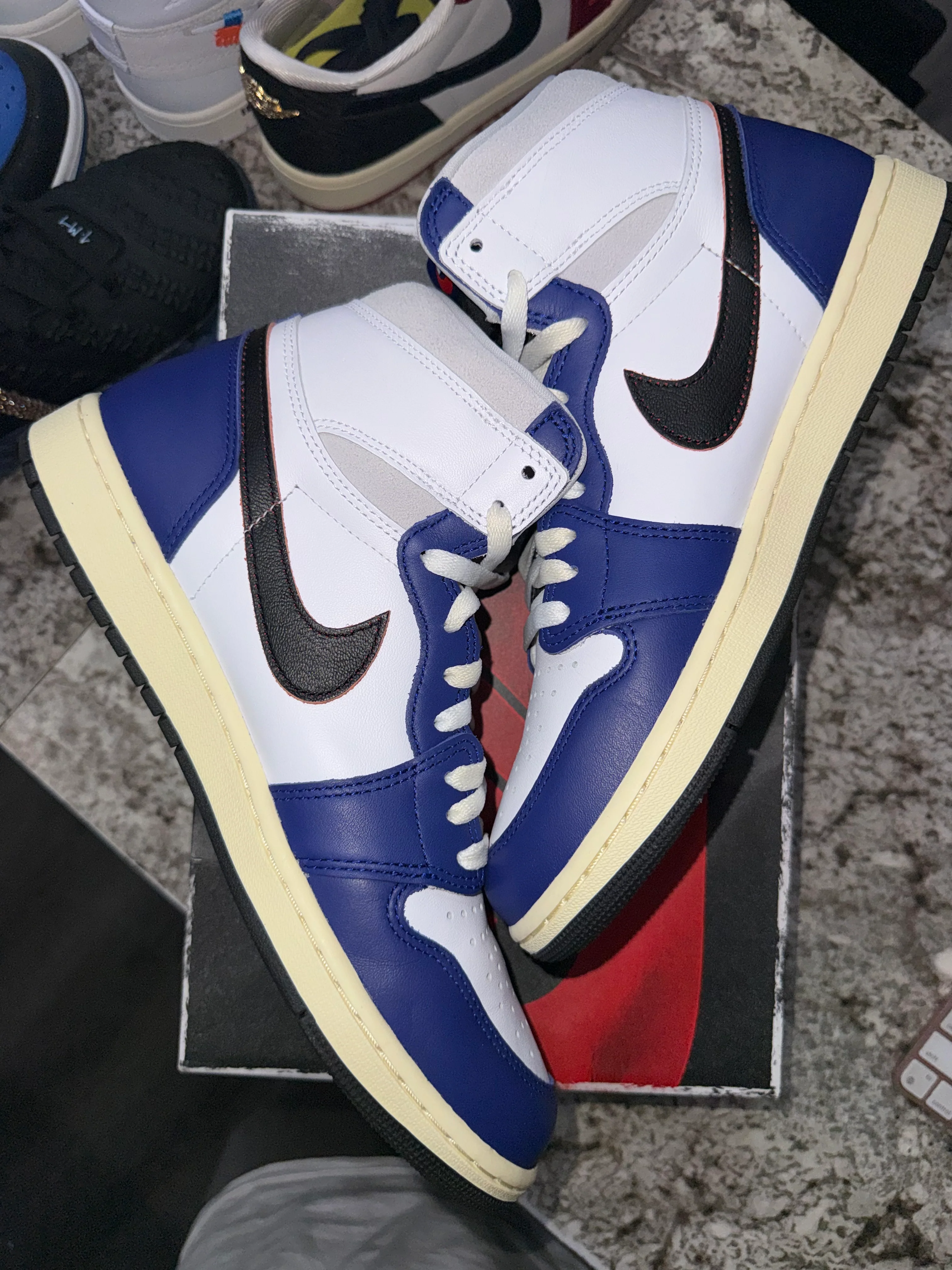 Jordan 1 Retro High OG Rare Air - Image 3