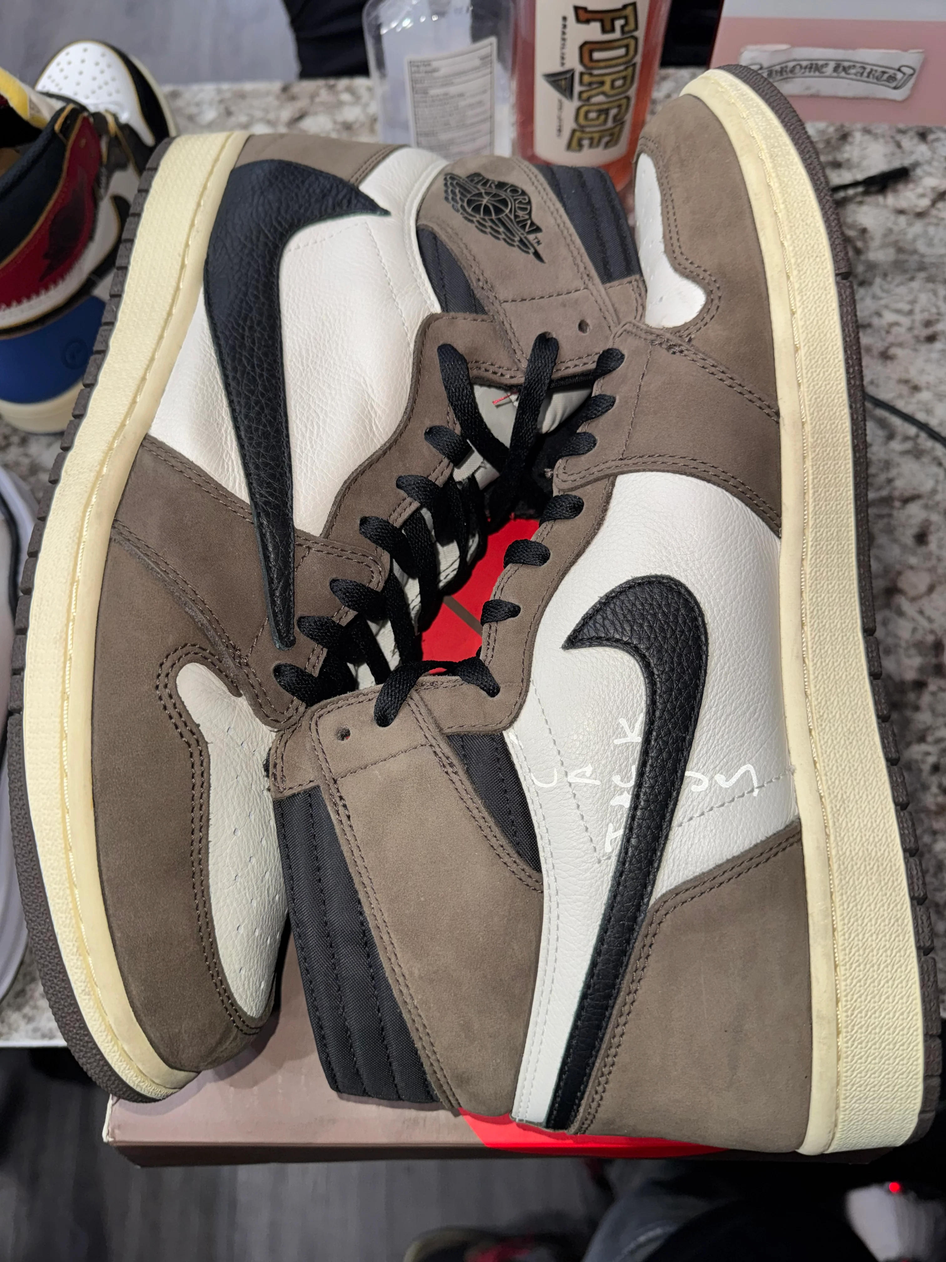 Jordan 1 Retro High OG SP Travis Scott Mocha - Image 2