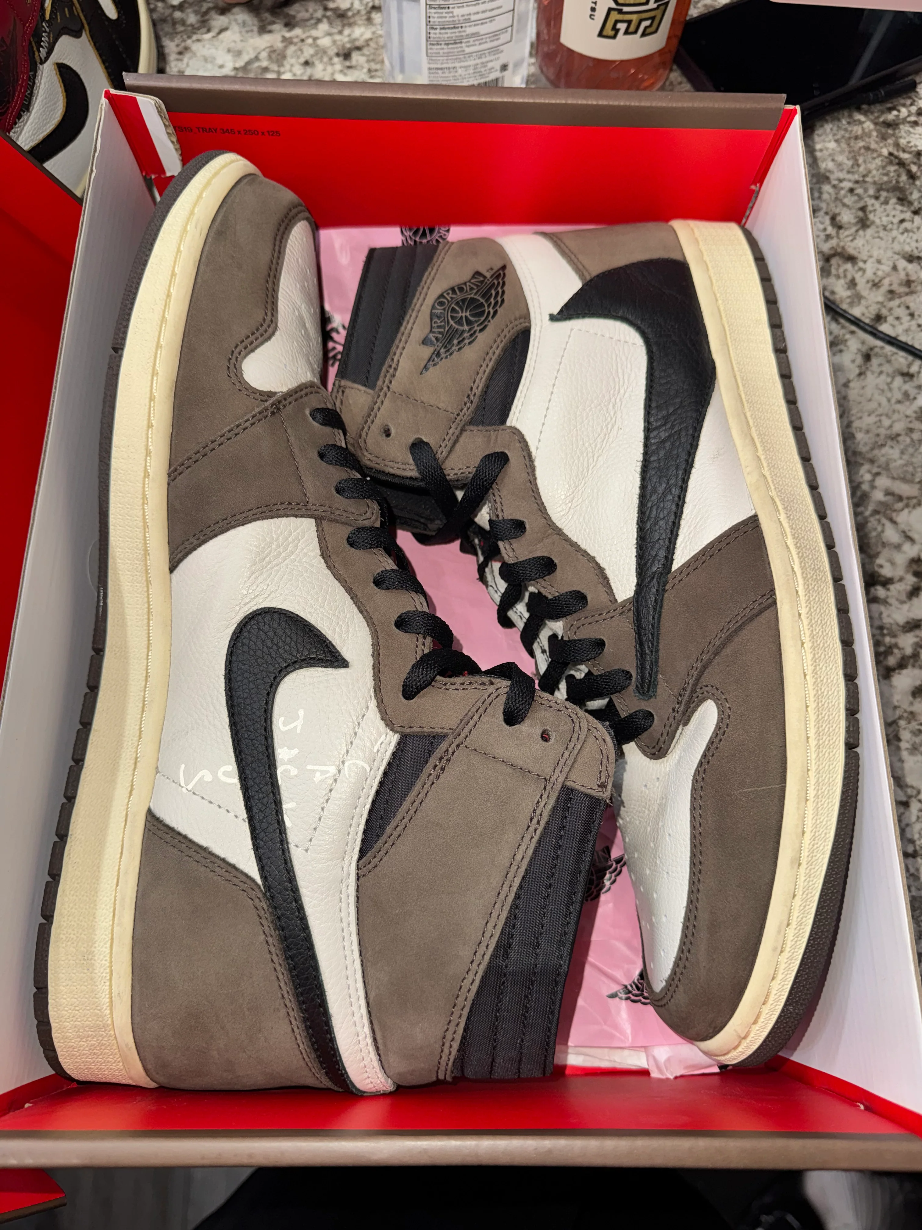Jordan 1 Retro High OG SP Travis Scott Mocha - Image 4