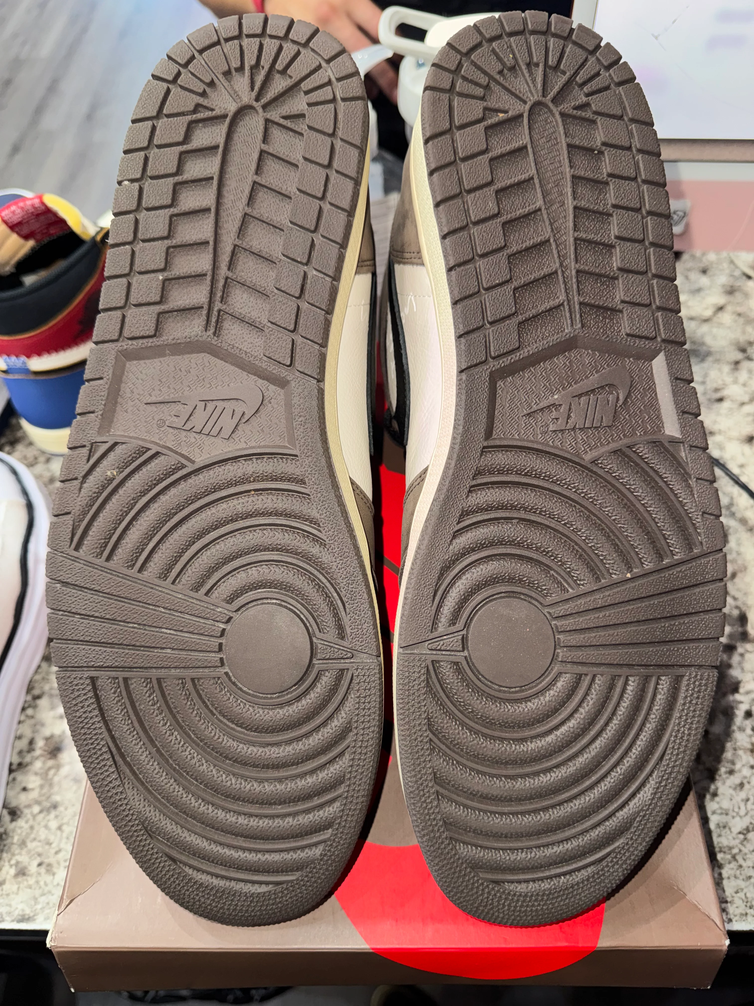 Jordan 1 Retro High OG SP Travis Scott Mocha - Image 5
