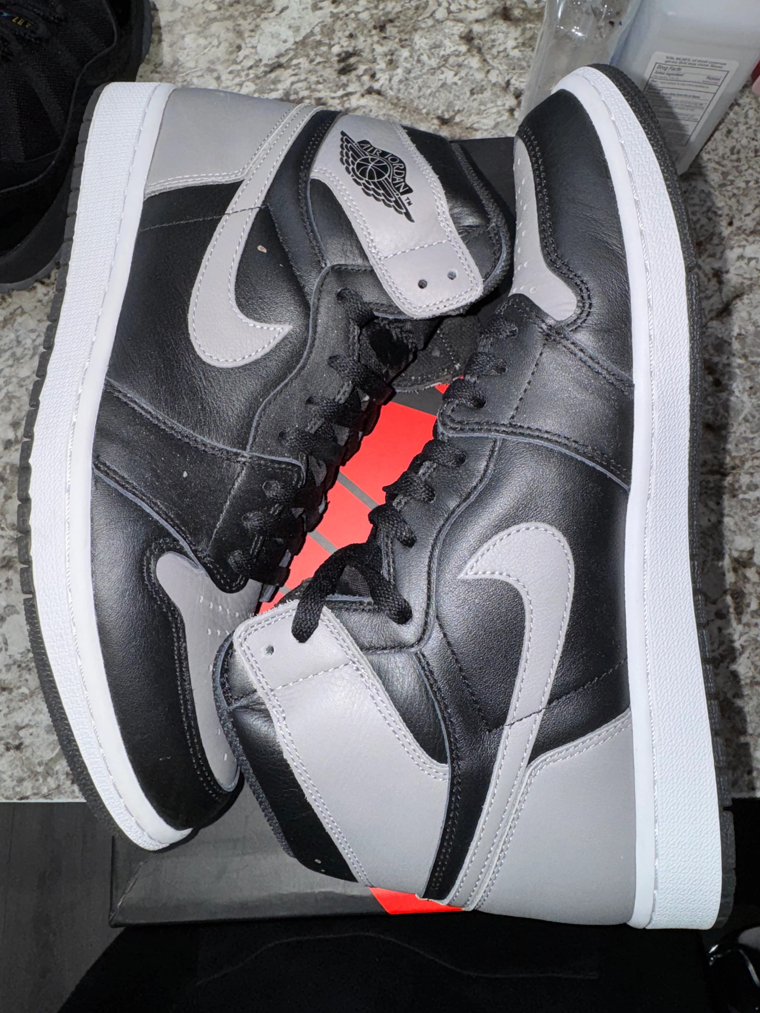 Jordan 1 Retro High Shadow (2018) (DAMAGED BOX) - Image 3