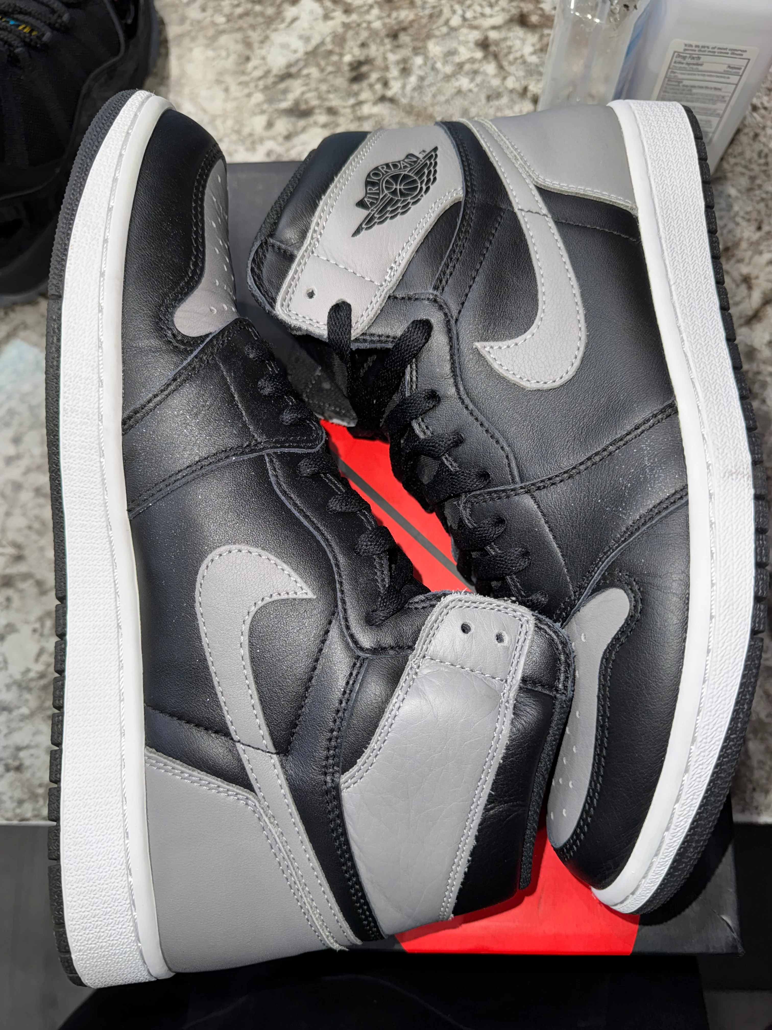 Jordan 1 Retro High Shadow (2018) (DAMAGED BOX) - Image 4