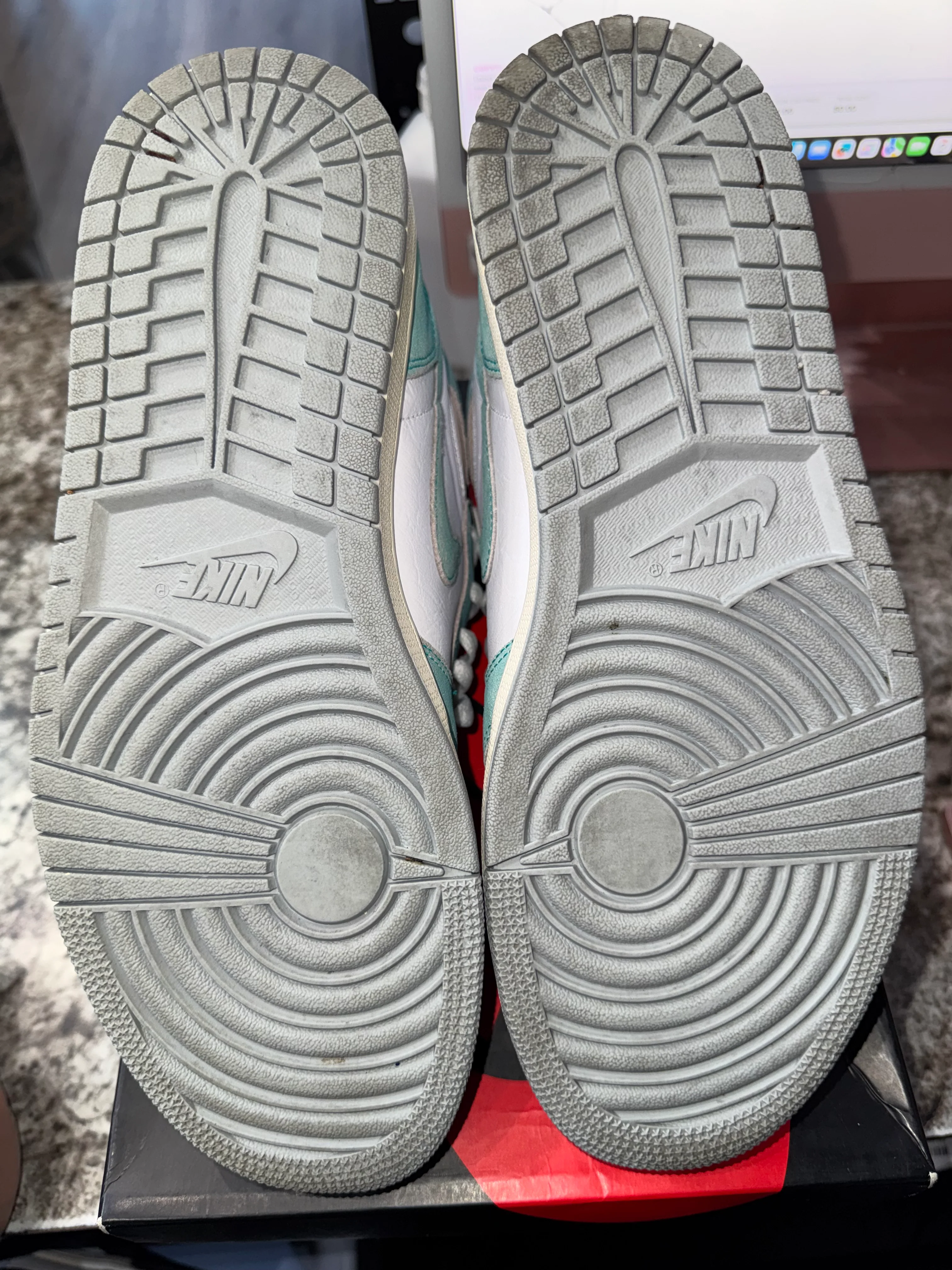 Jordan 1 Retro High Turbo Green - Image 3