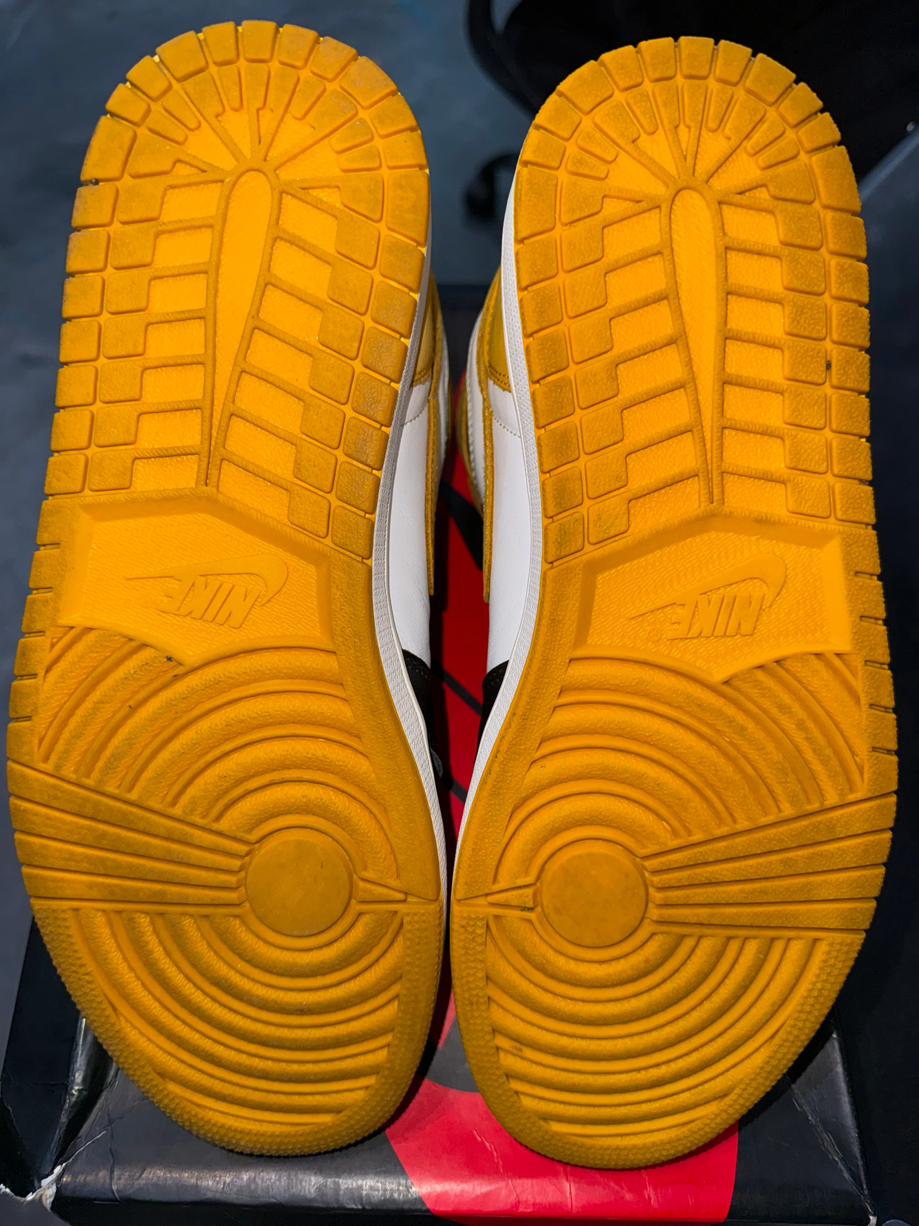 Jordan 1 Retro High Yellow Ochre (DAMAGED BOX) - Image 5