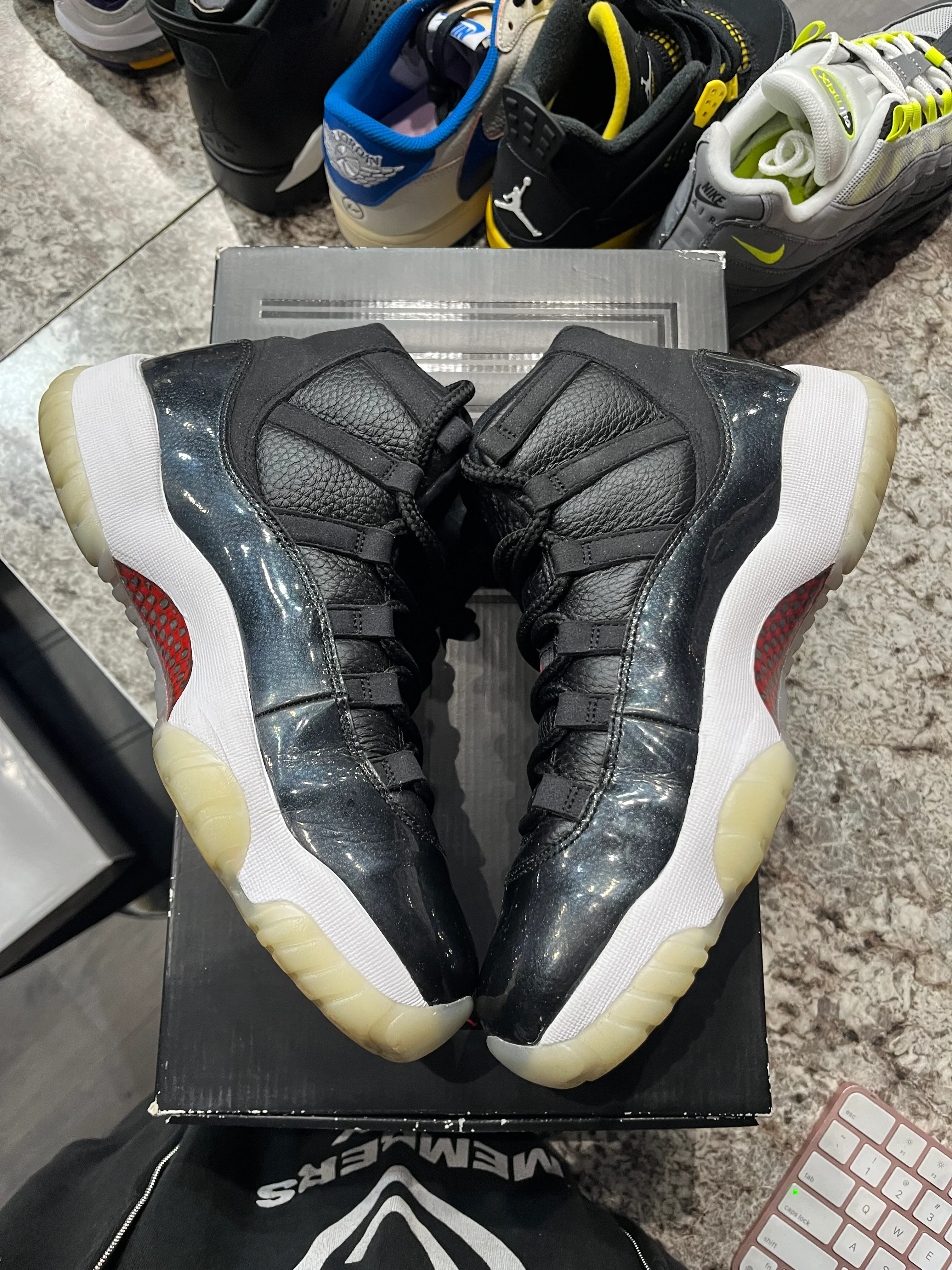 Jordan 11 Retro 72-10 - Image 4