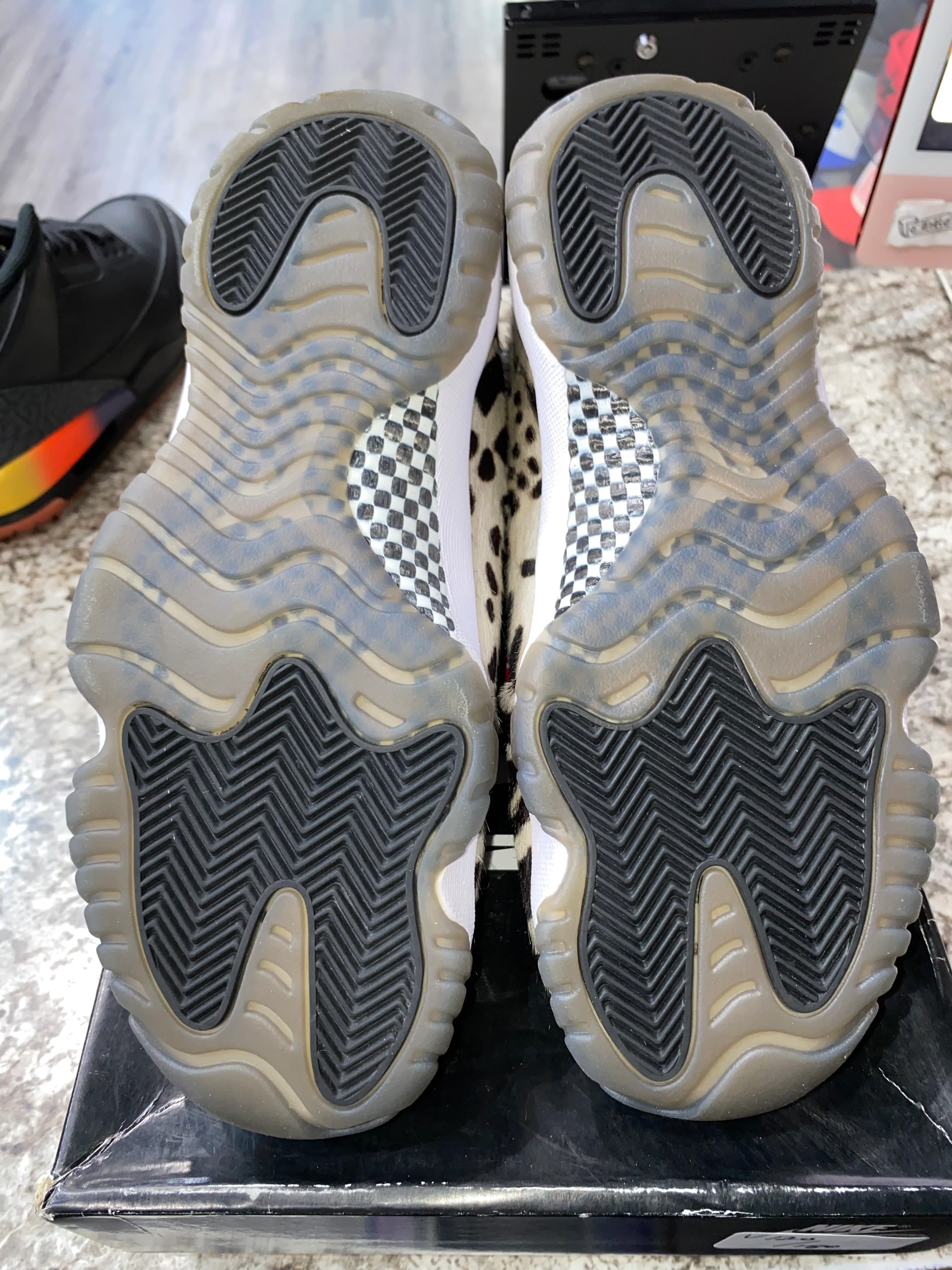 Jordan 11 Retro Animal Instinct (Women's) (DAMAGED BOX) - Image 5