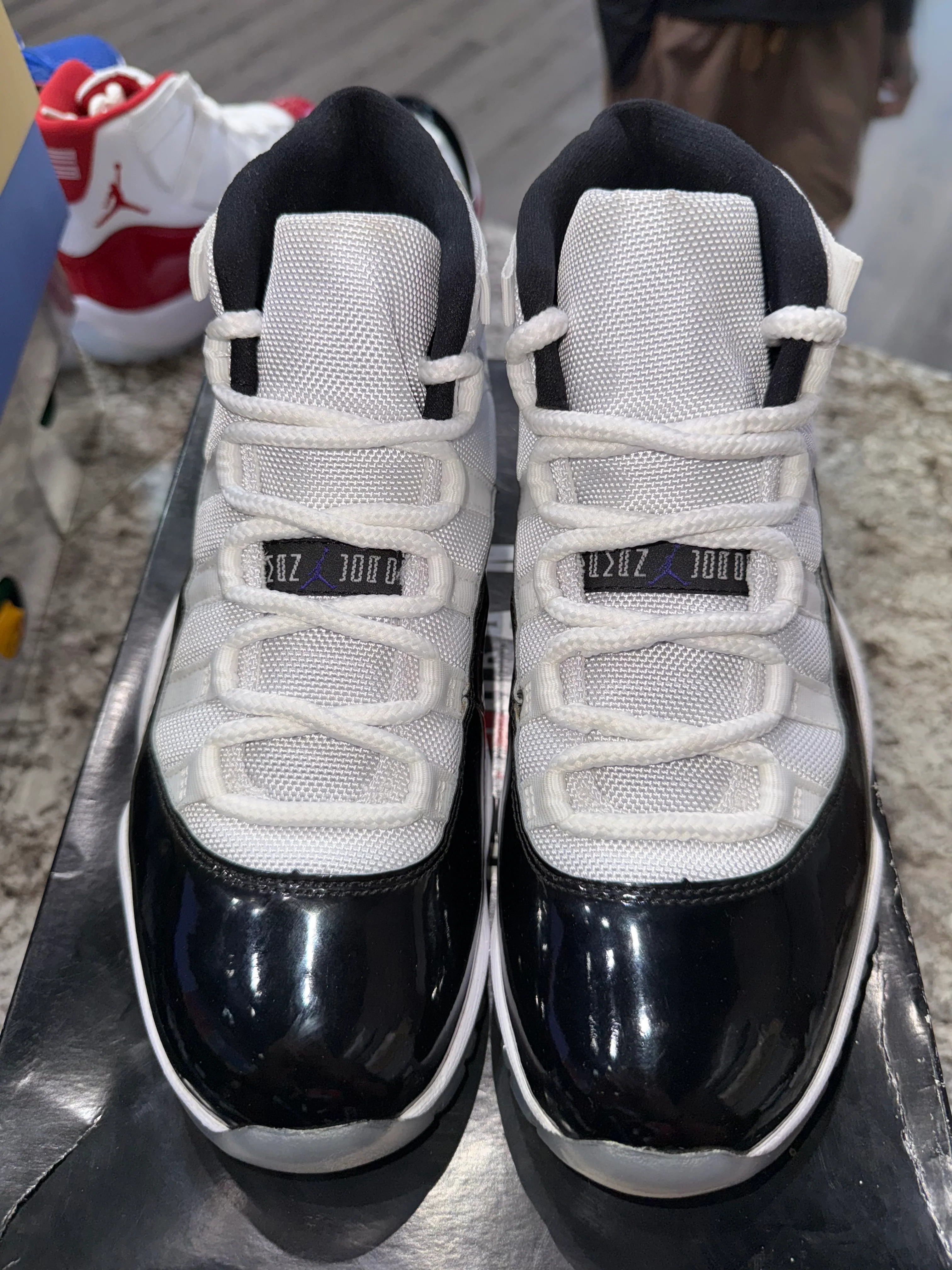 Jordan 11 Retro Concord (2018) - Image 2