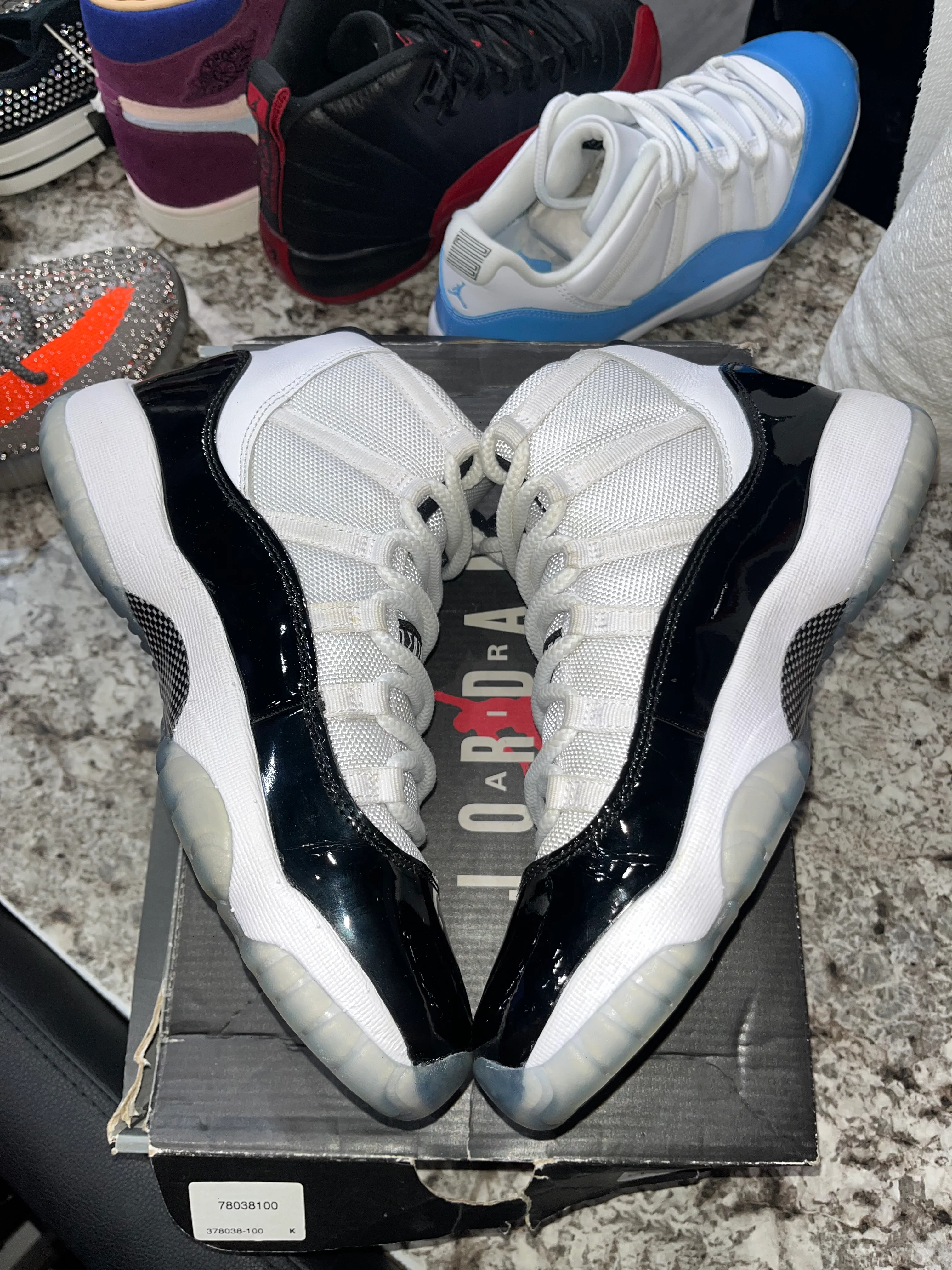 Jordan 11 Retro Concord (2018) (GS) - Image 4