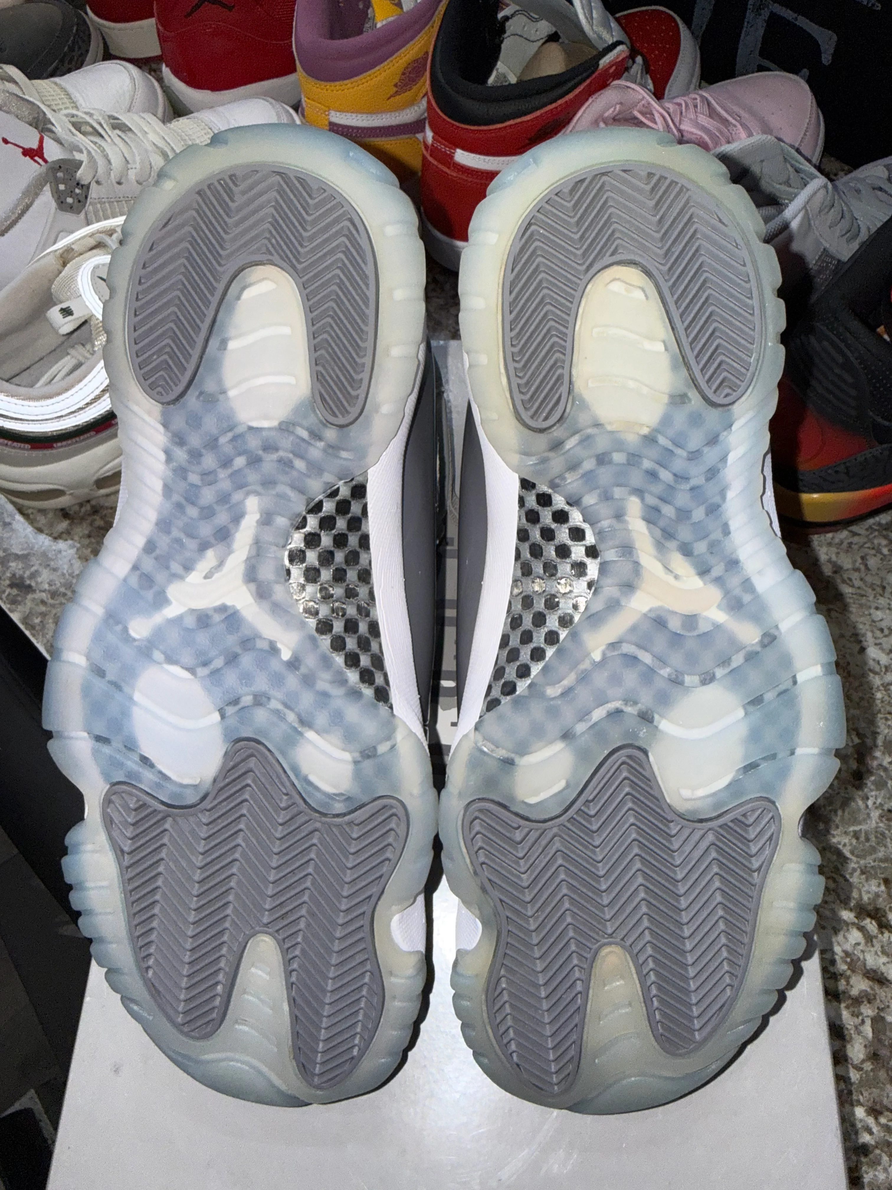 Jordan 11 Retro Cool Grey (2021) (DISCOLORED) - Image 5