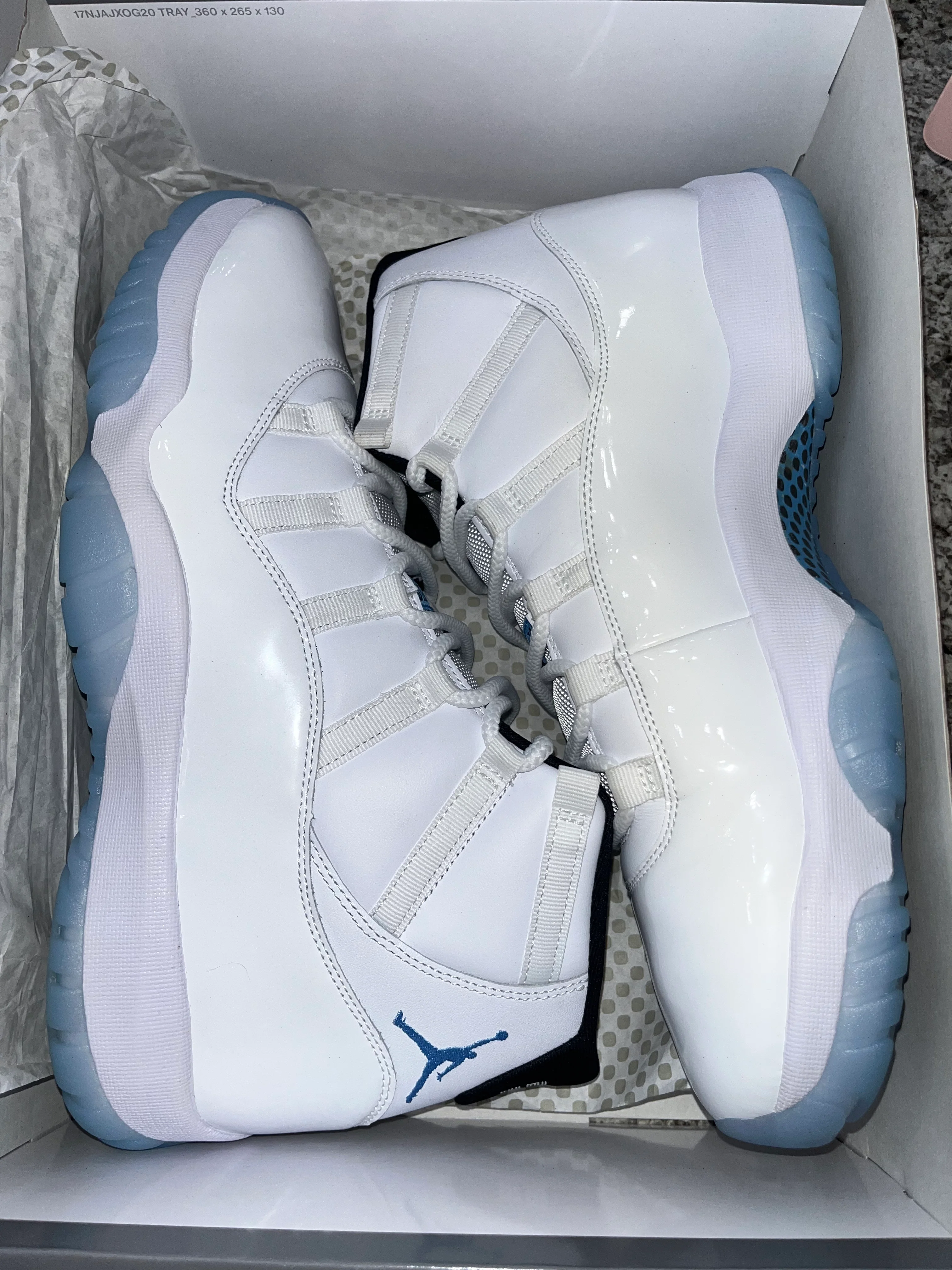 Jordan 11 Retro Legend Blue (2024) - Image 5