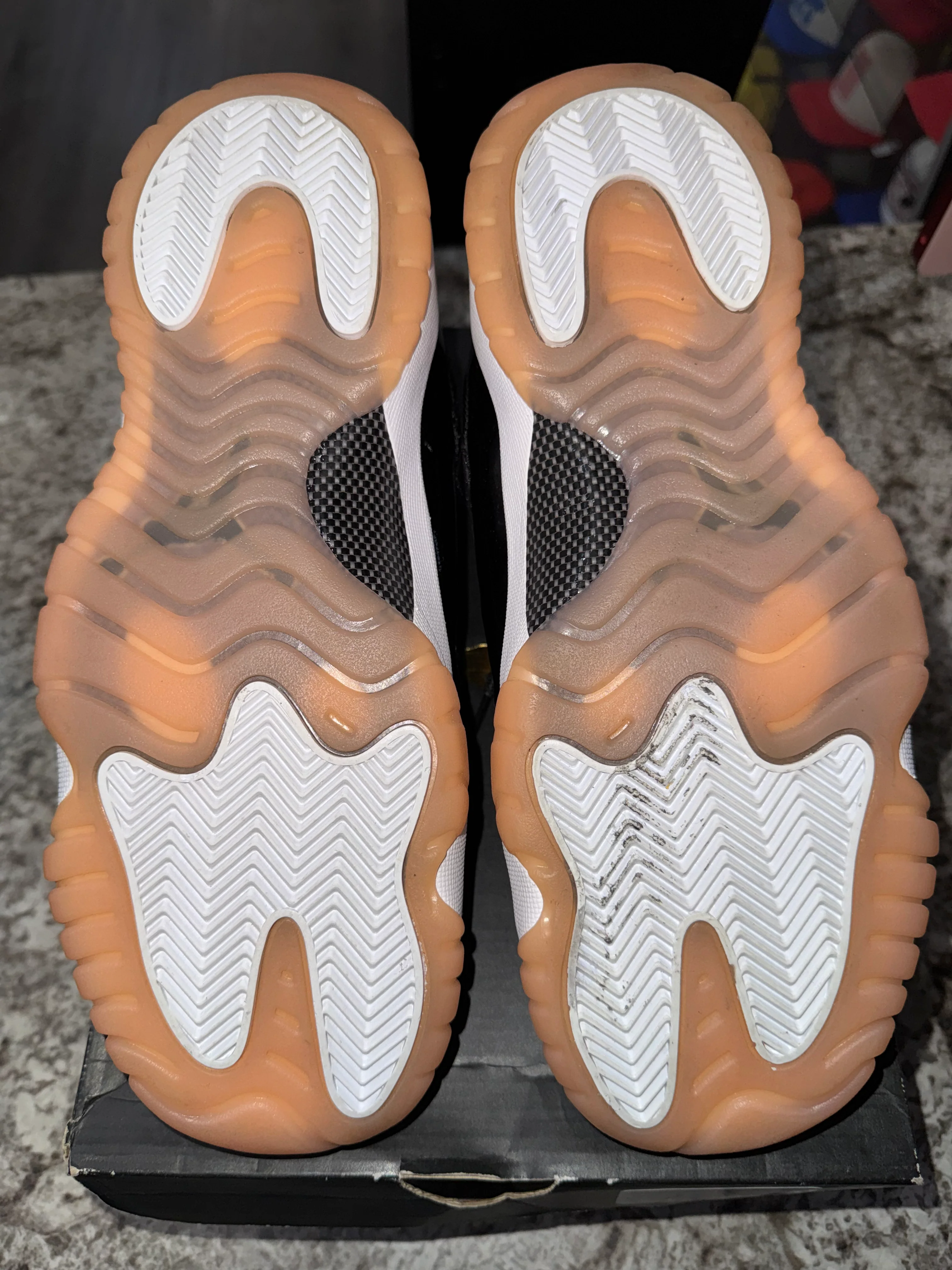 Jordan 11 Retro Low Bleached Coral (GS) - Image 6