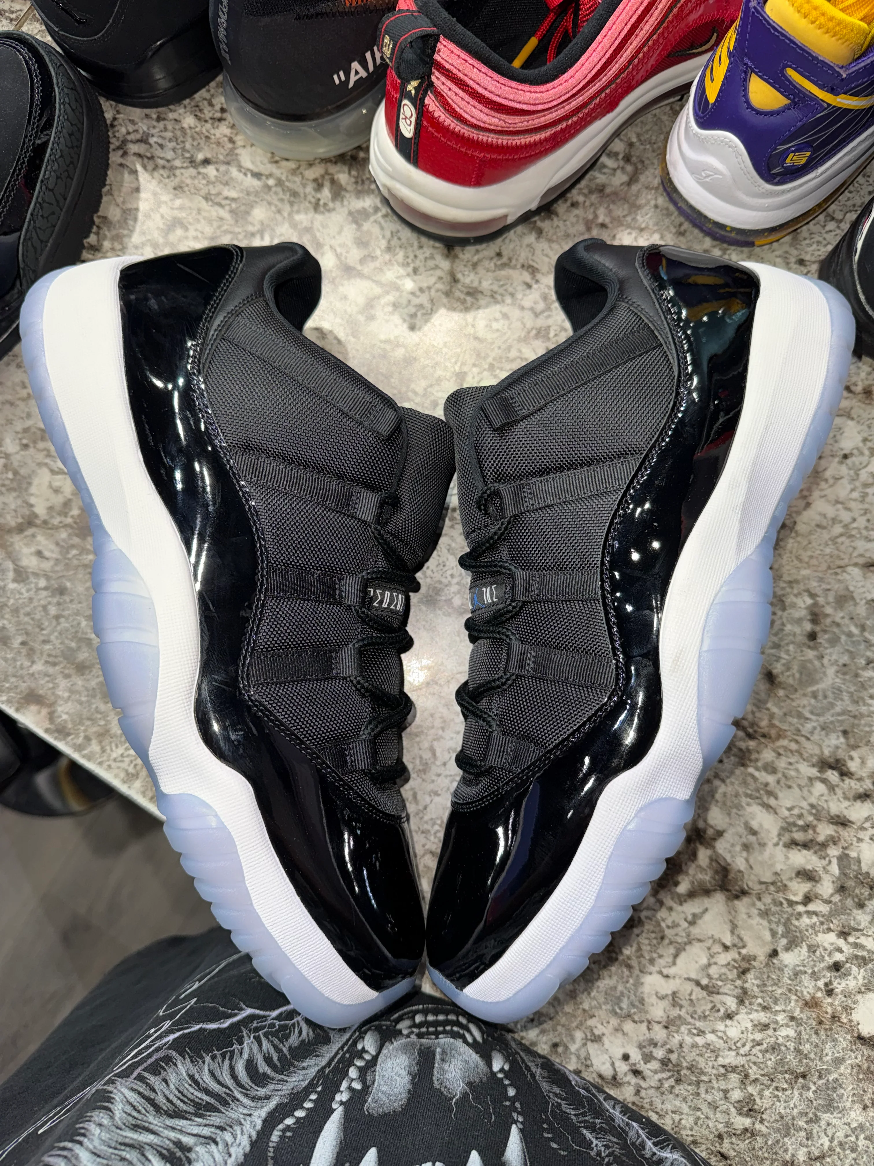 Jordan 11 Retro Low Space Jam - Image 3