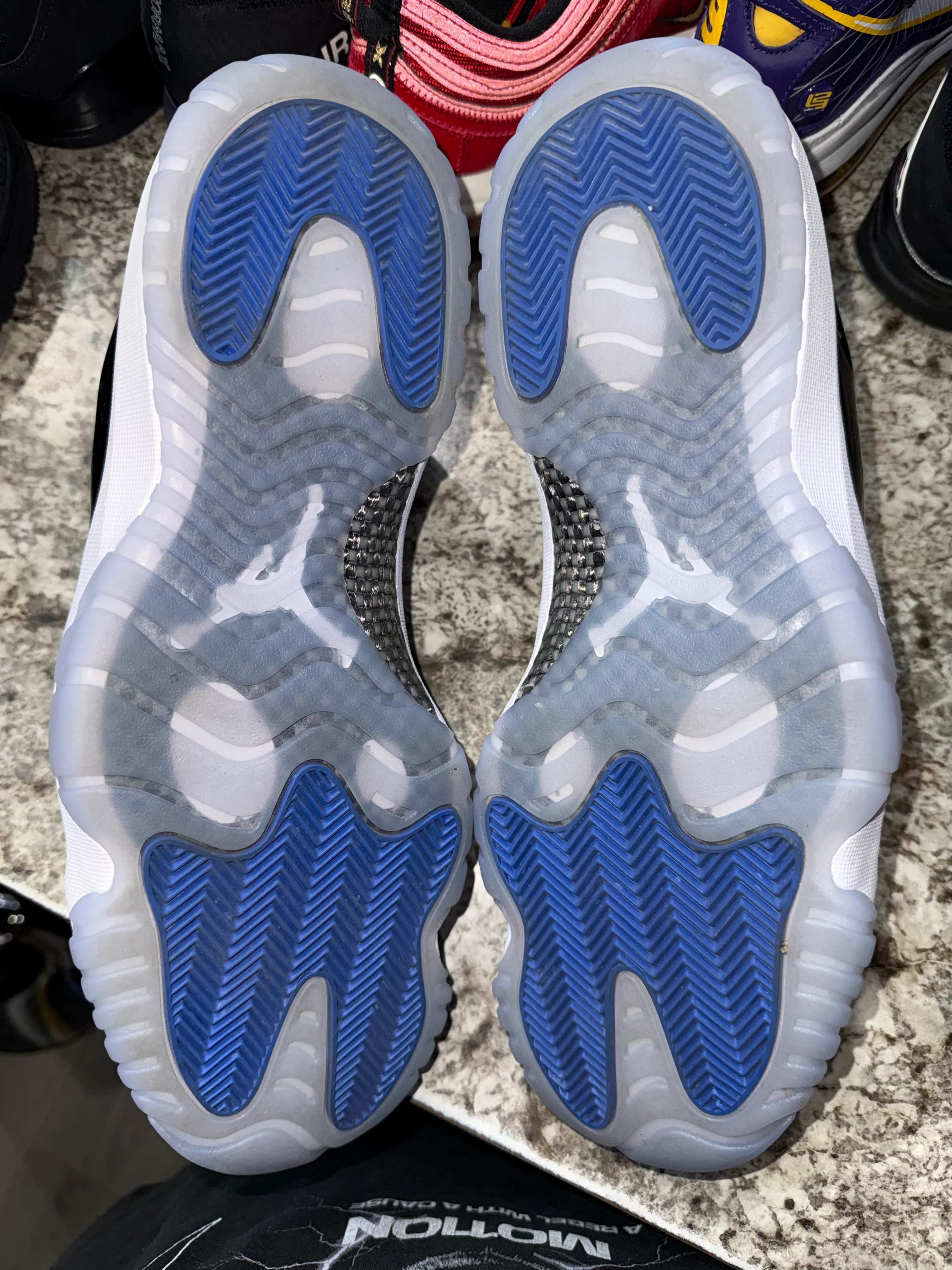 Jordan 11 Retro Low Space Jam - Image 4