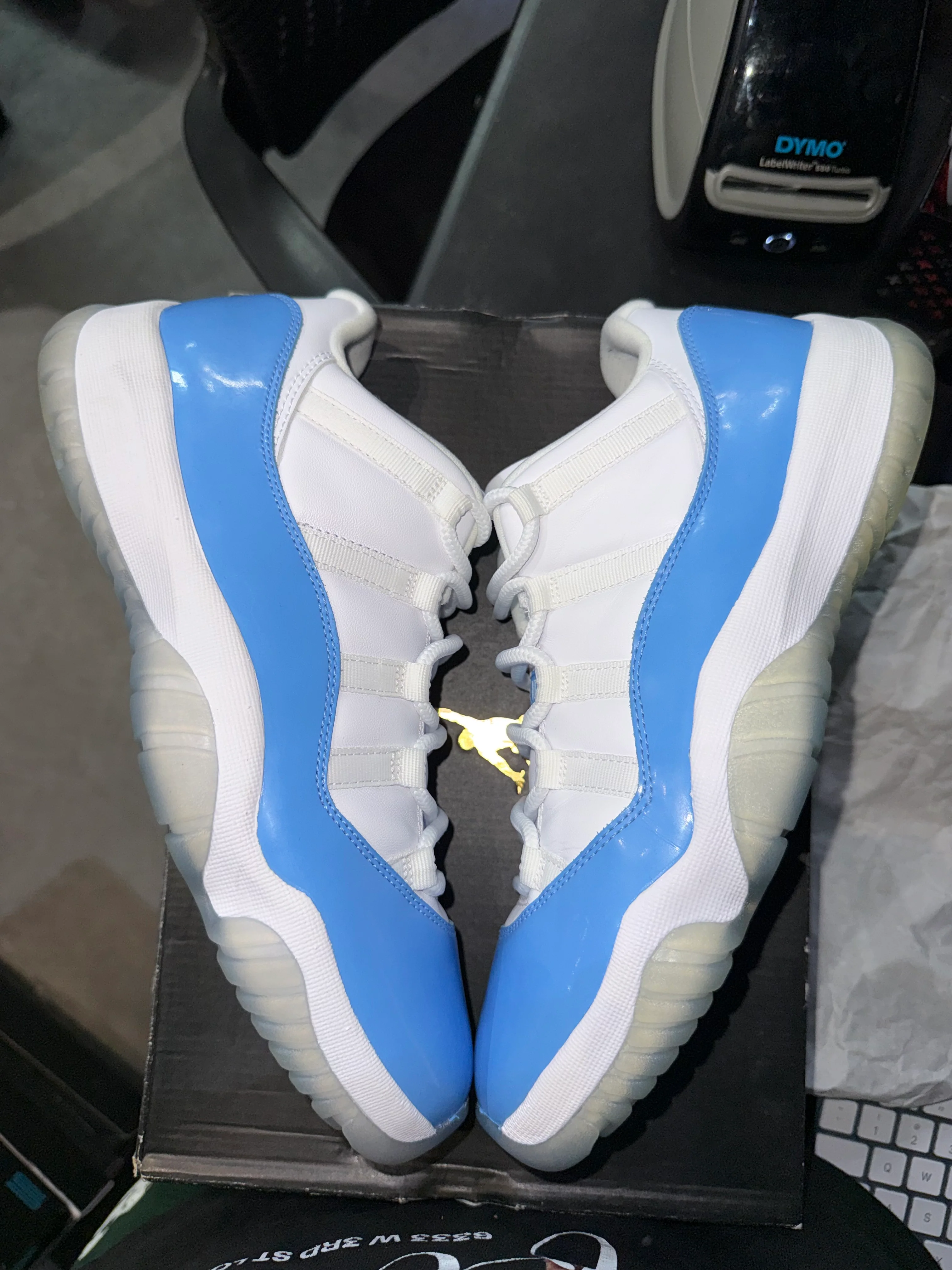 Jordan 11 Retro Low University Blue (2017) - Image 3
