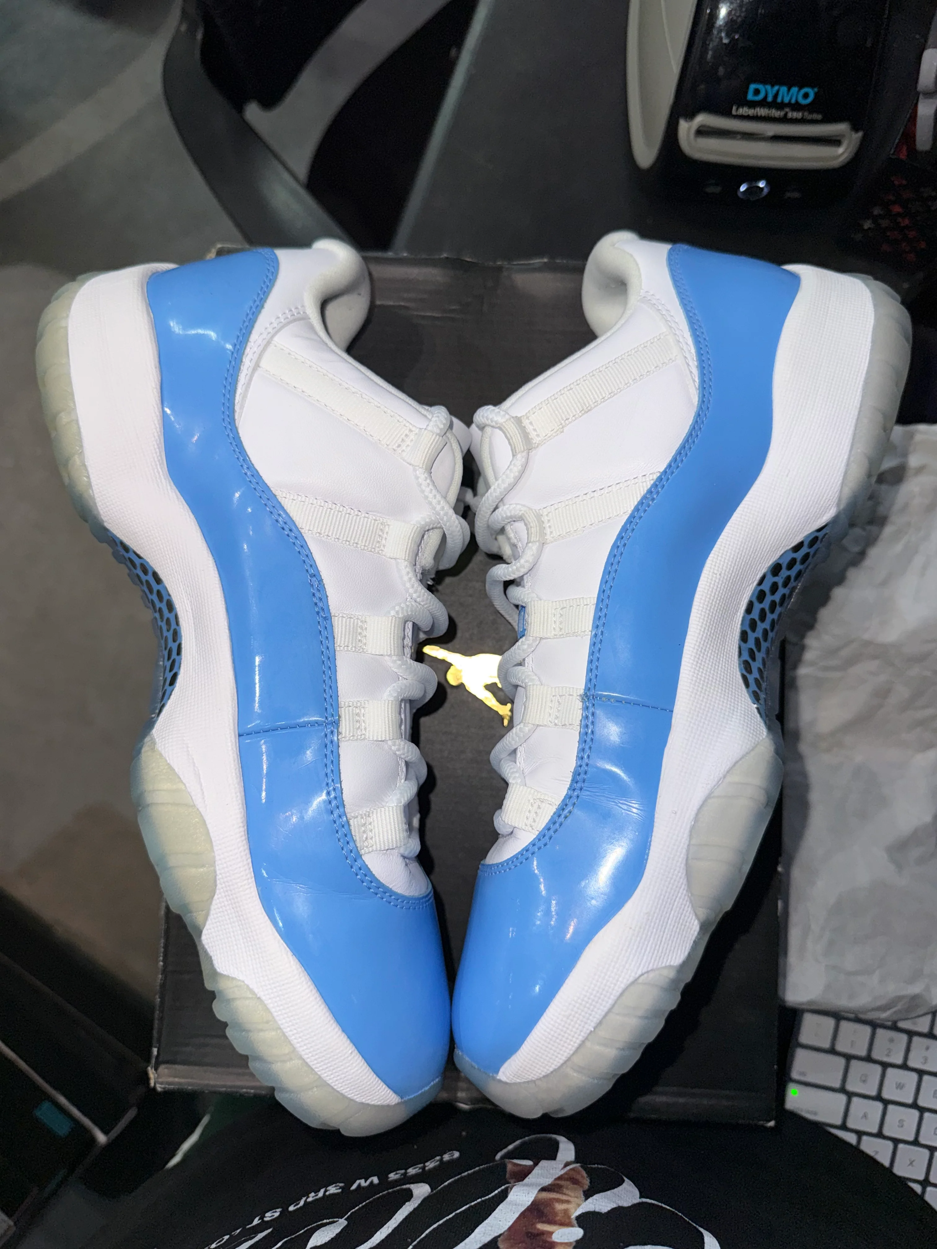 Jordan 11 Retro Low University Blue (2017) - Image 4