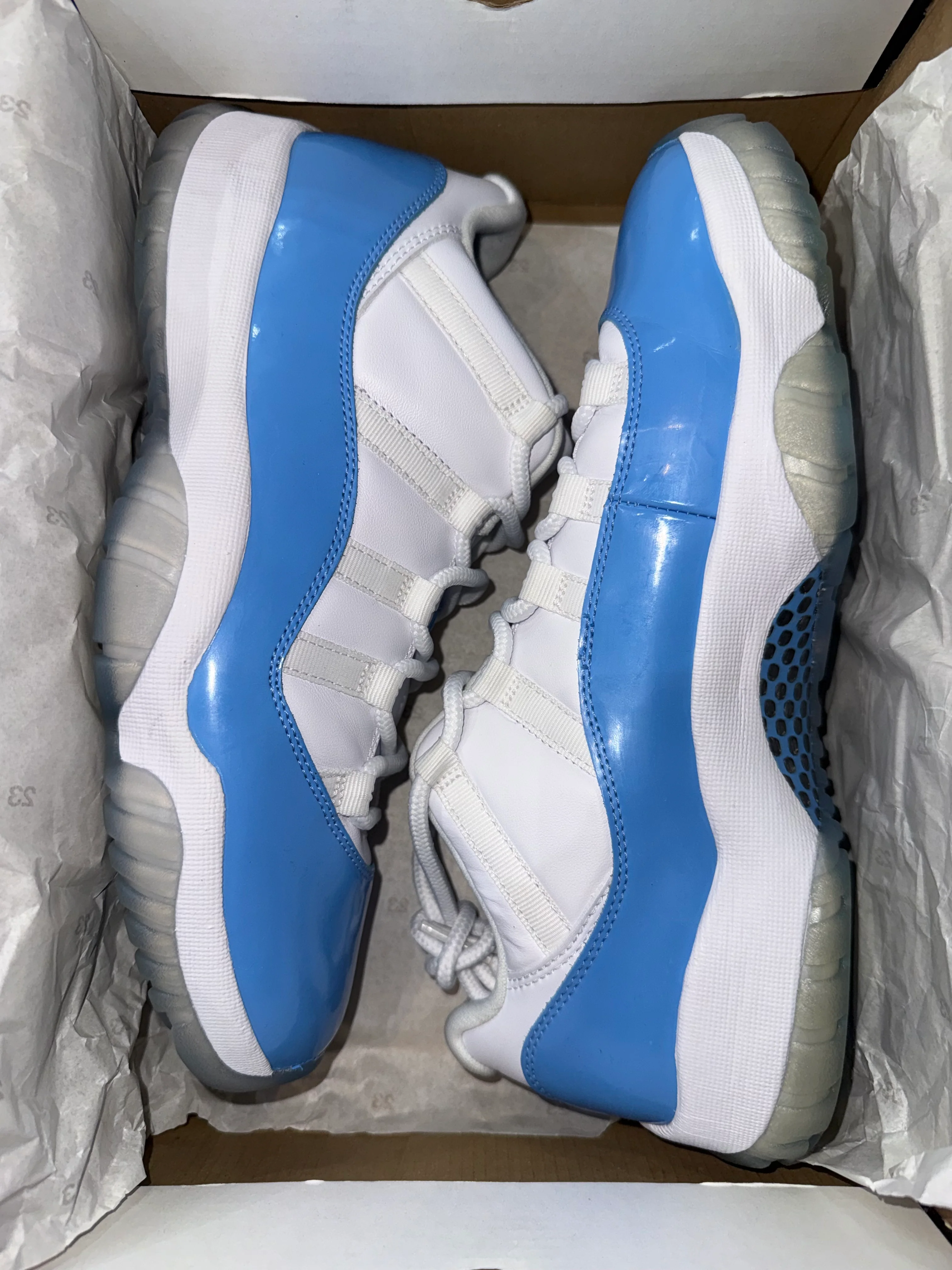 Jordan 11 Retro Low University Blue (2017) - Image 6