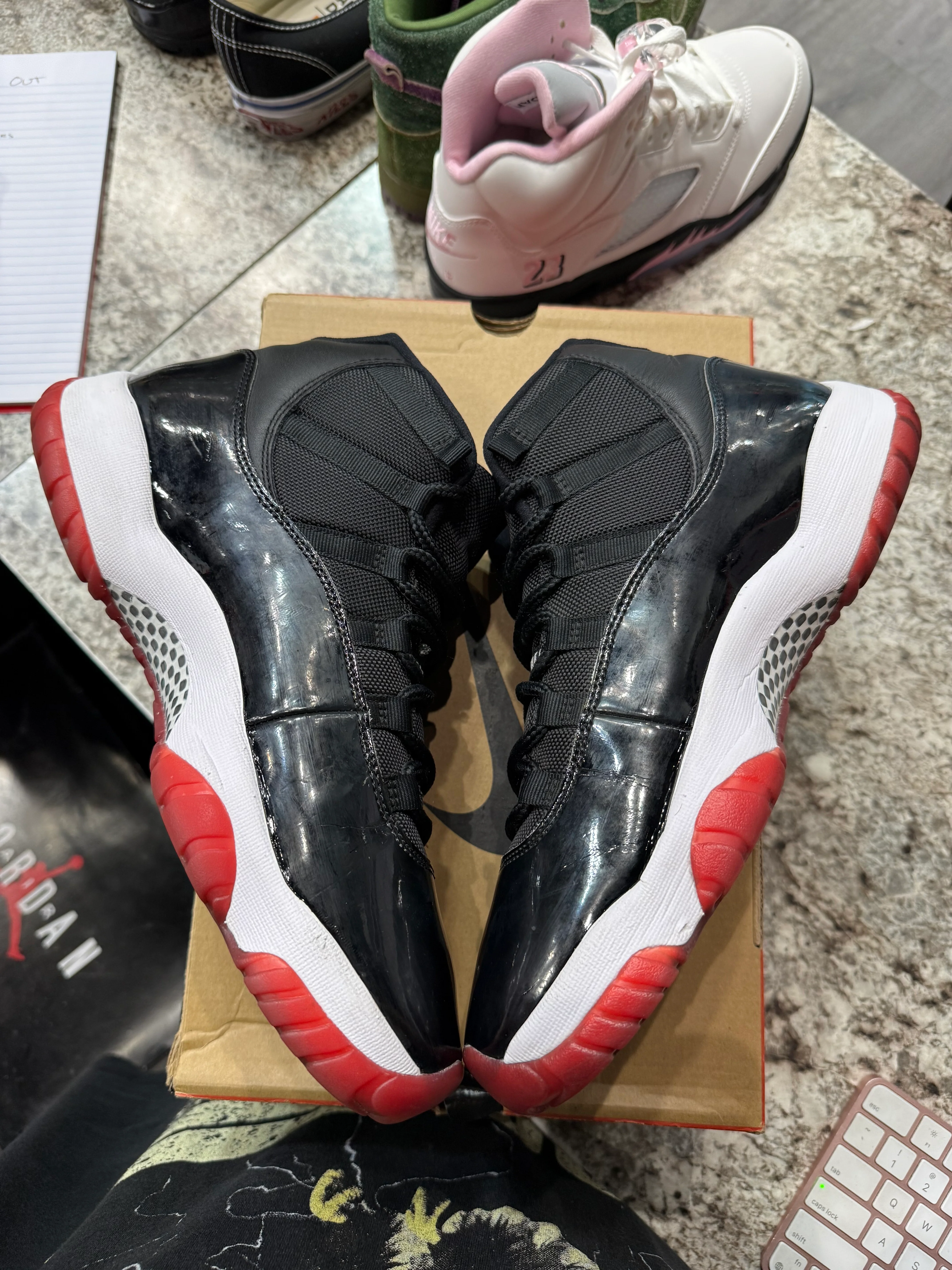 Jordan 11 Retro Playoffs Bred (2019) - Image 4