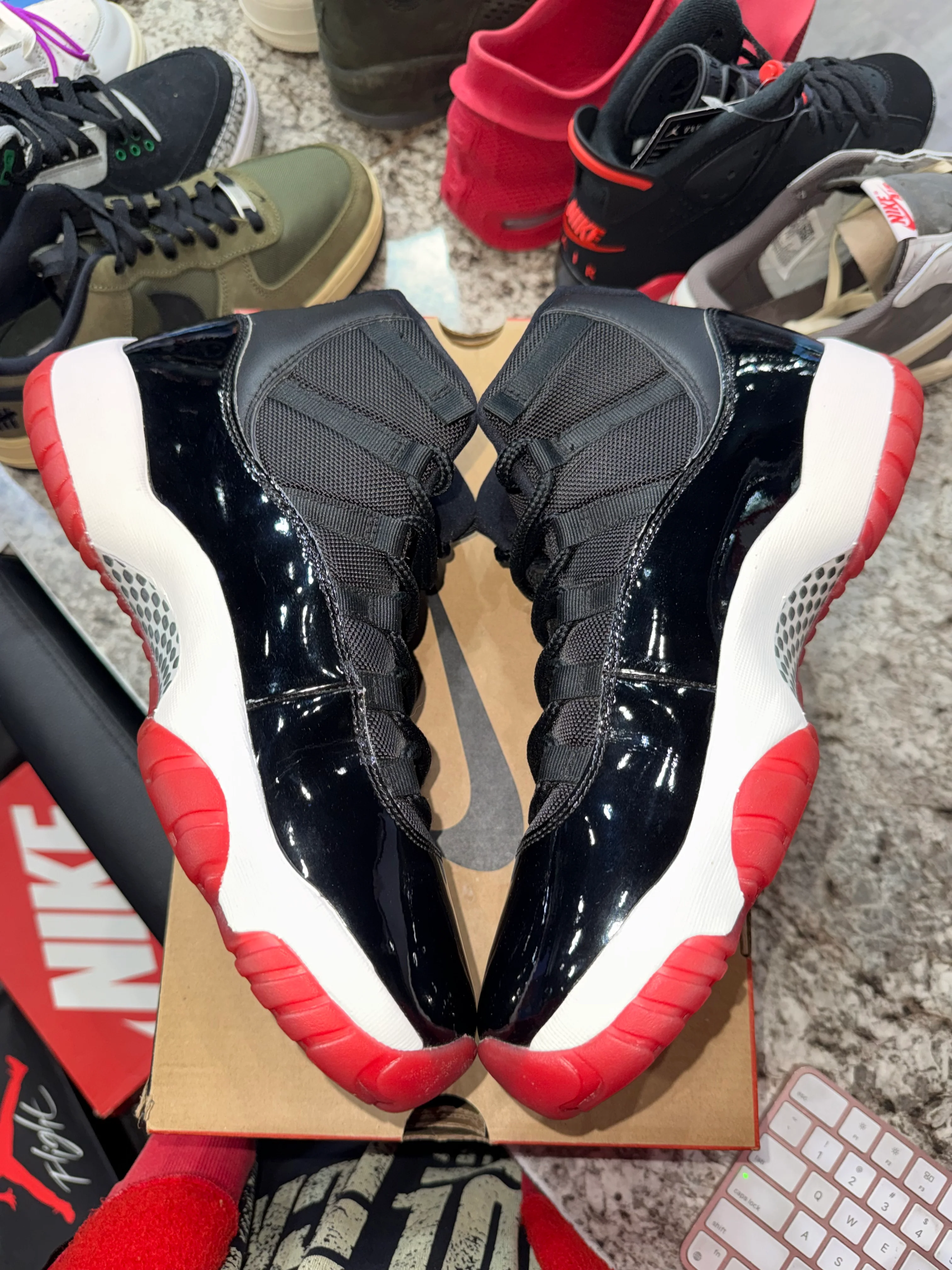 Jordan 11 Retro Playoffs Bred (2019) - Image 3