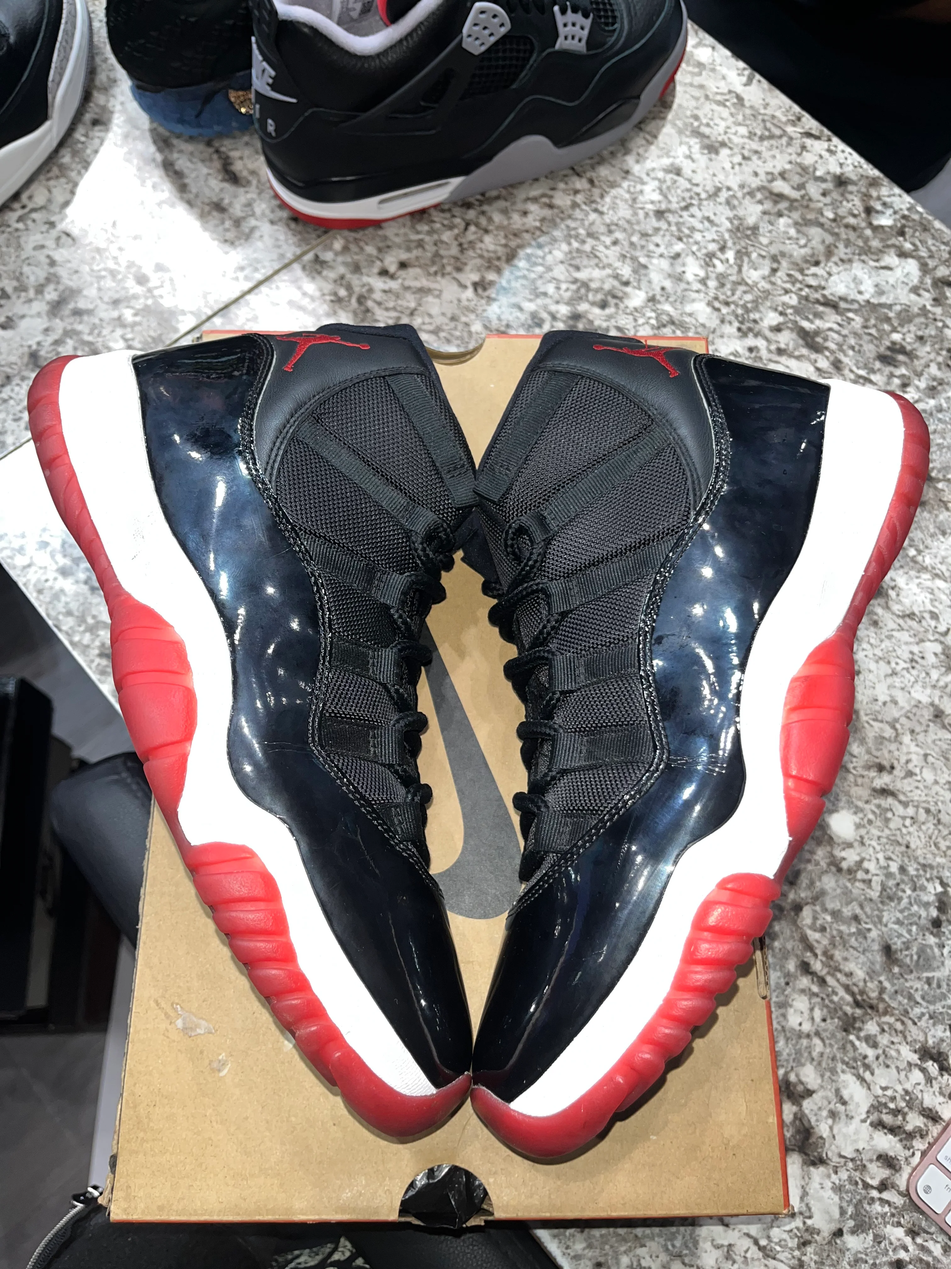 Jordan 11 Retro Playoffs Bred (2019) - Image 2