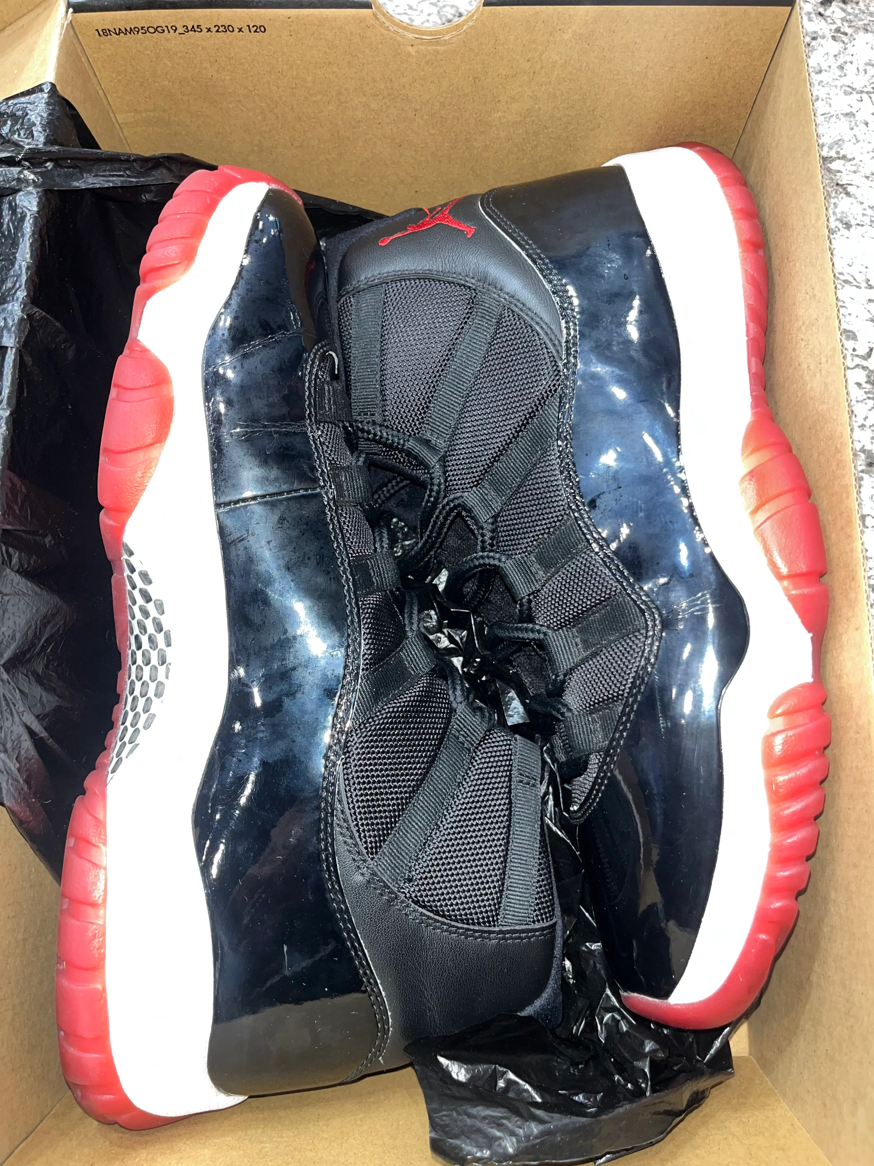 Jordan 11 Retro Playoffs Bred (2019) - Image 5