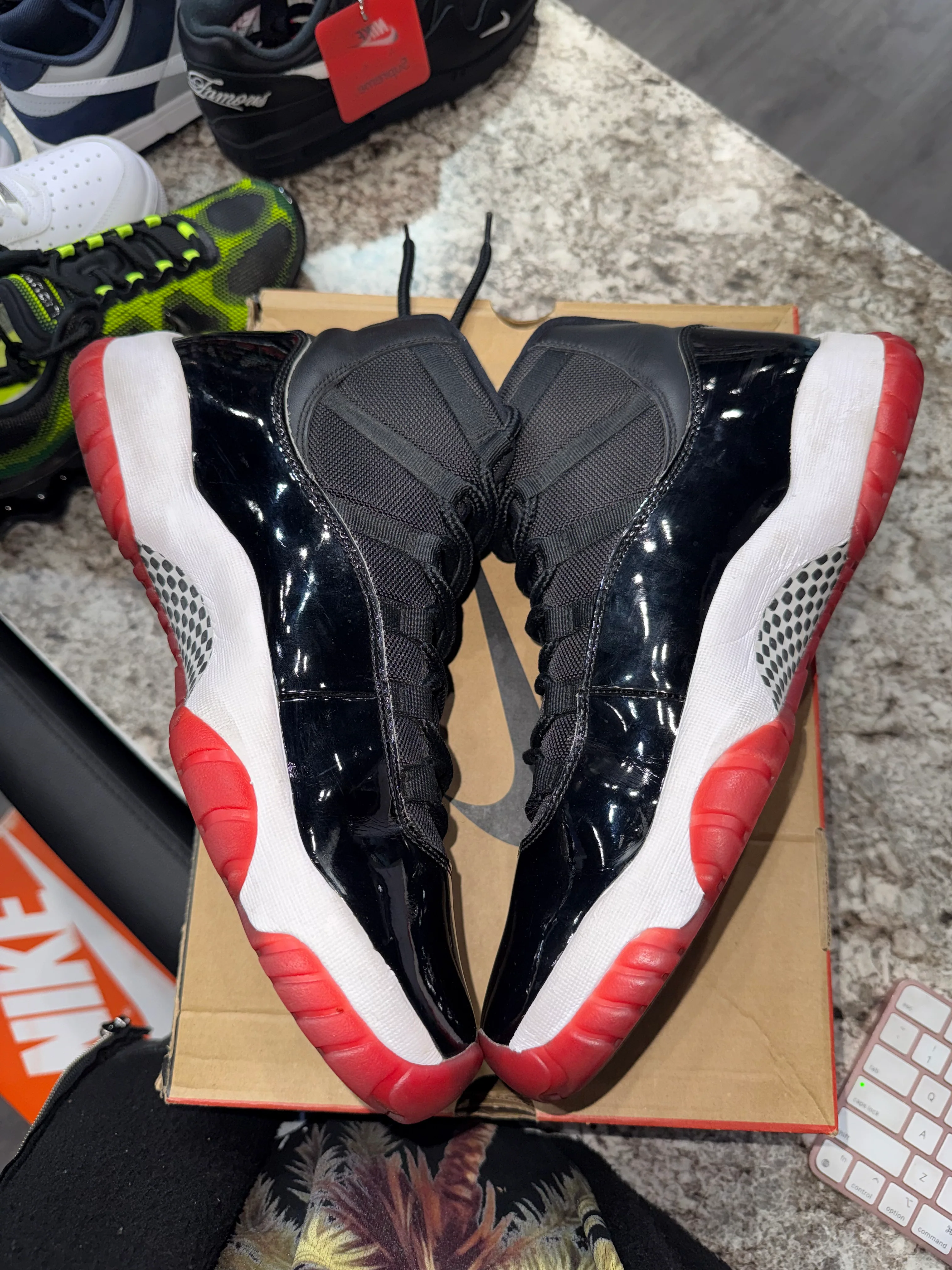 Jordan 11 Retro Playoffs Bred (2019) - Image 3