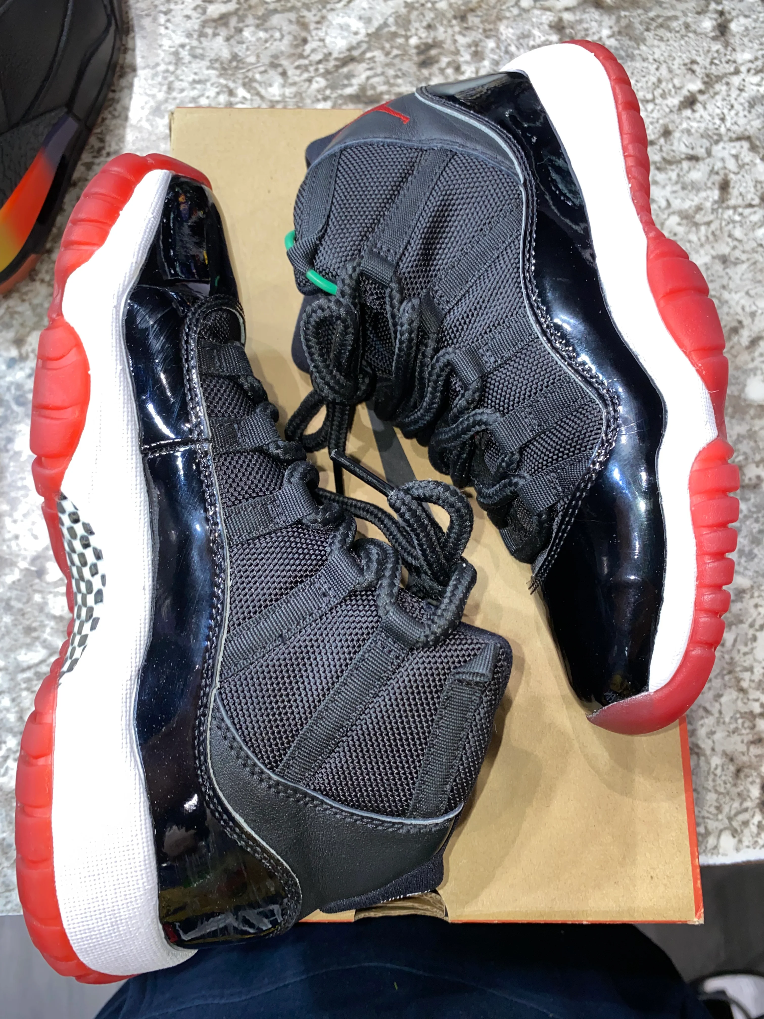Jordan 11 Retro Playoffs Bred (2019) (GS) - Image 4