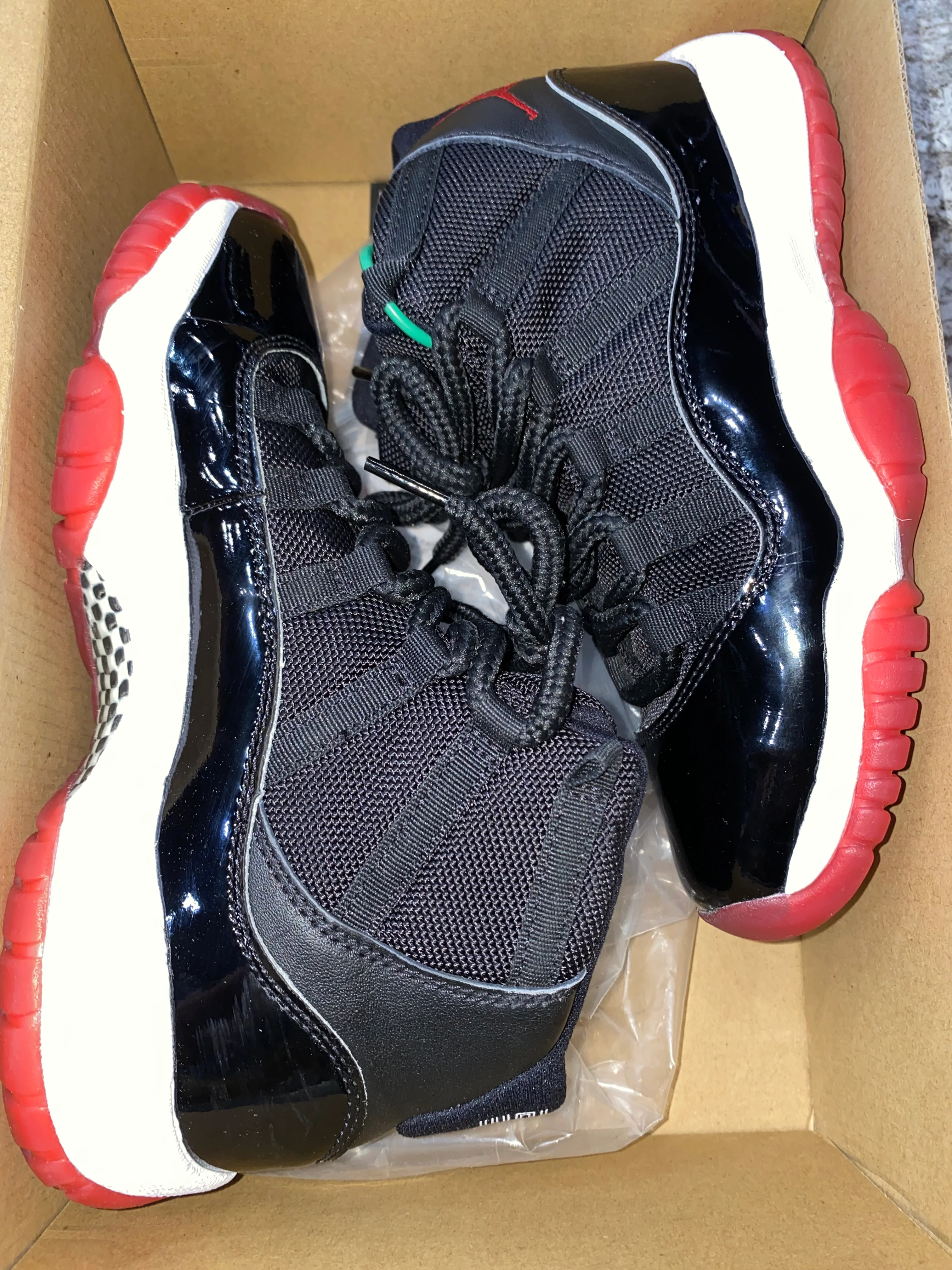 Jordan 11 Retro Playoffs Bred (2019) (GS) - Image 6