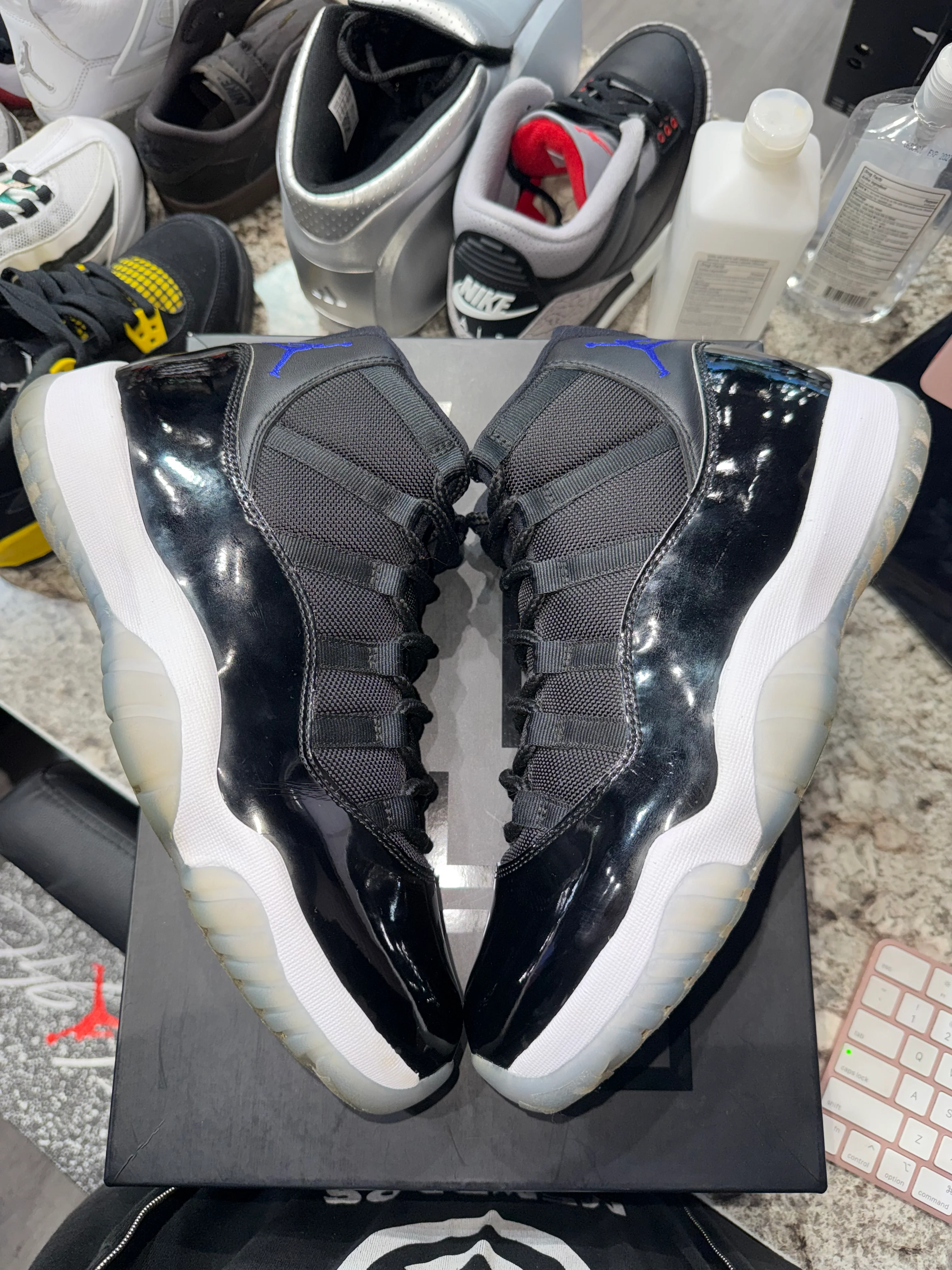 Jordan 11 Retro Space Jam (2016) - Image 3