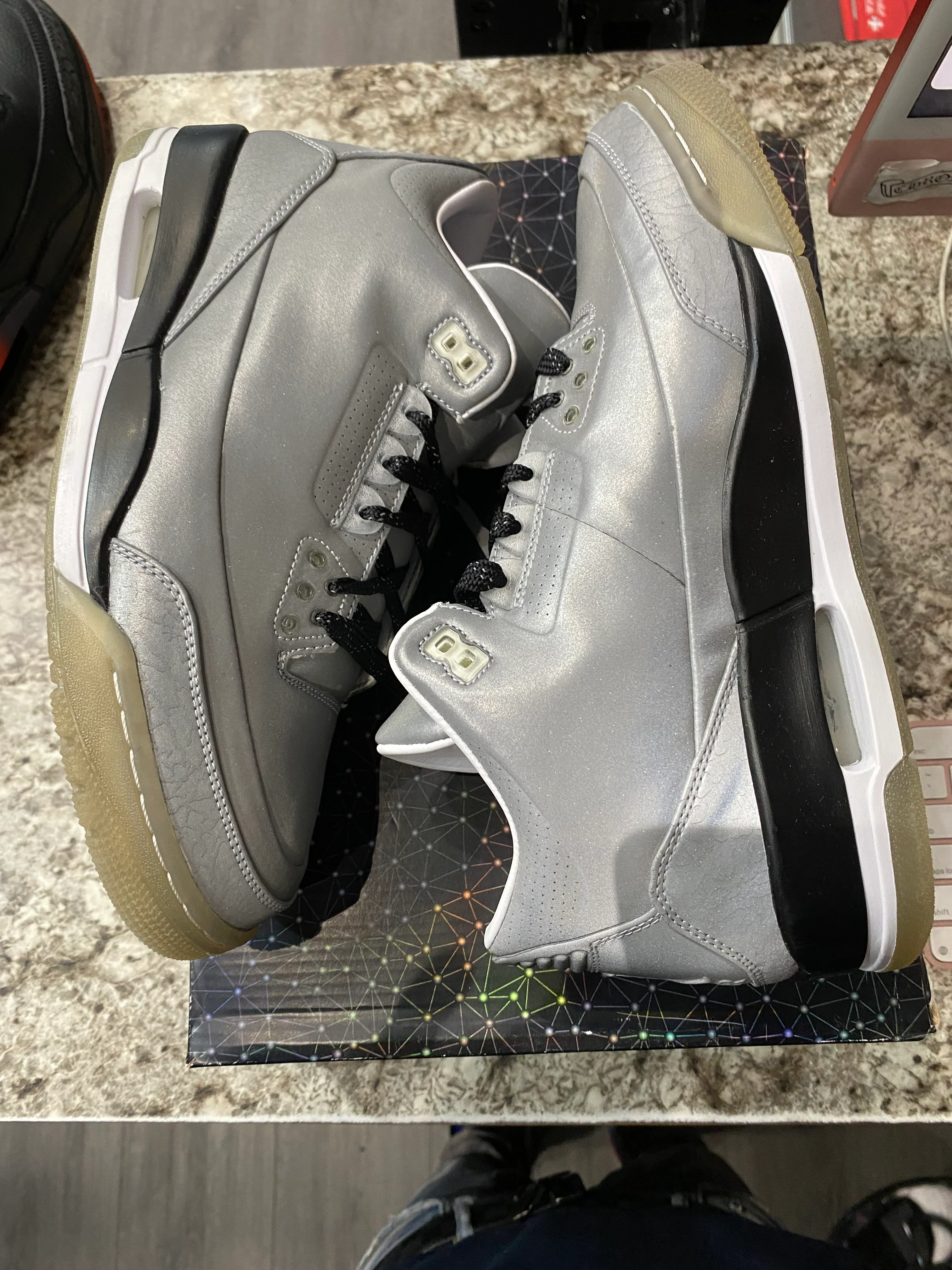 Jordan 3 Retro 5Lab3 Silver (DAMGED BOX) - Image 3