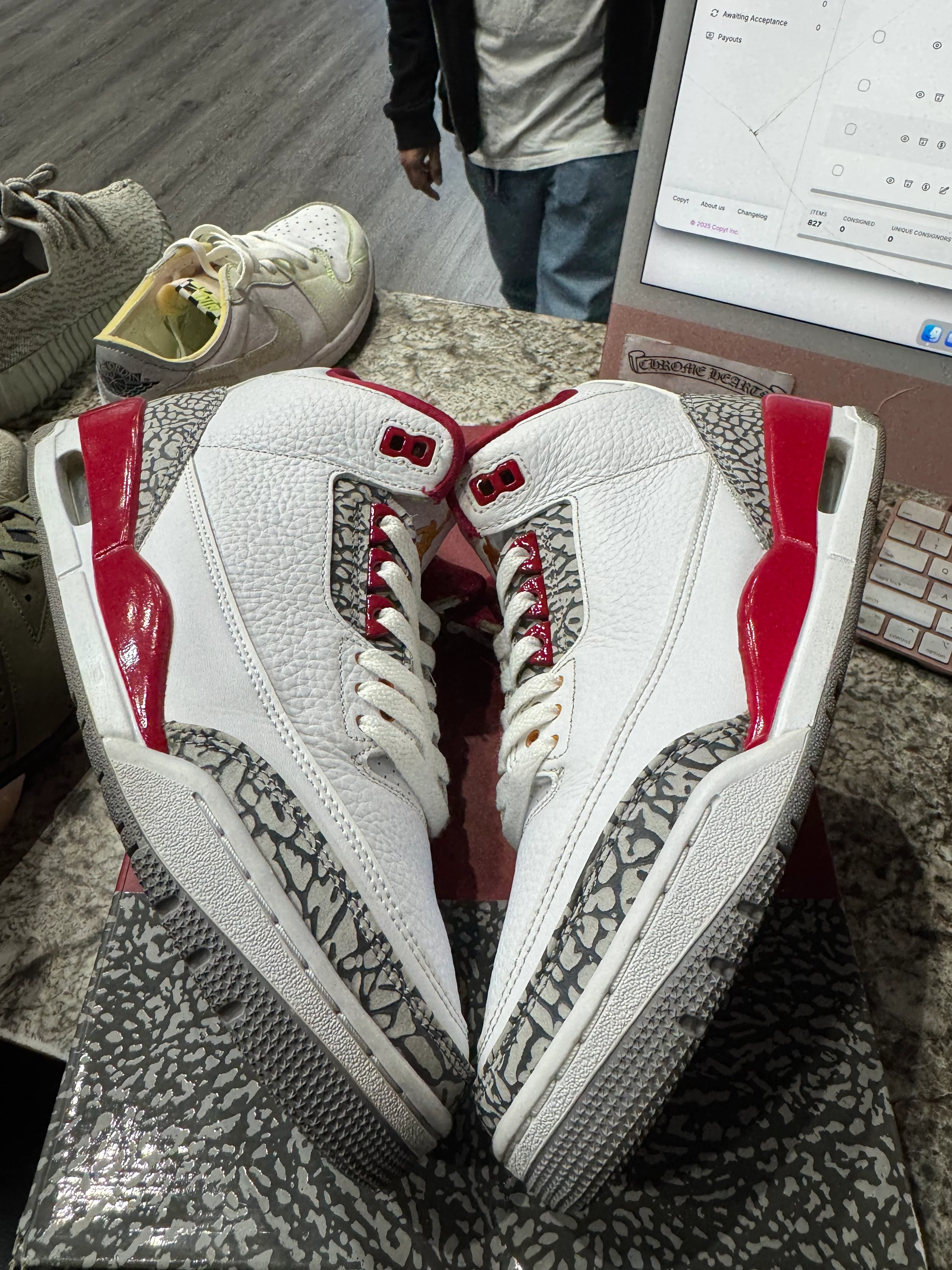 Jordan 3 Retro Cardinal Red - Image 2