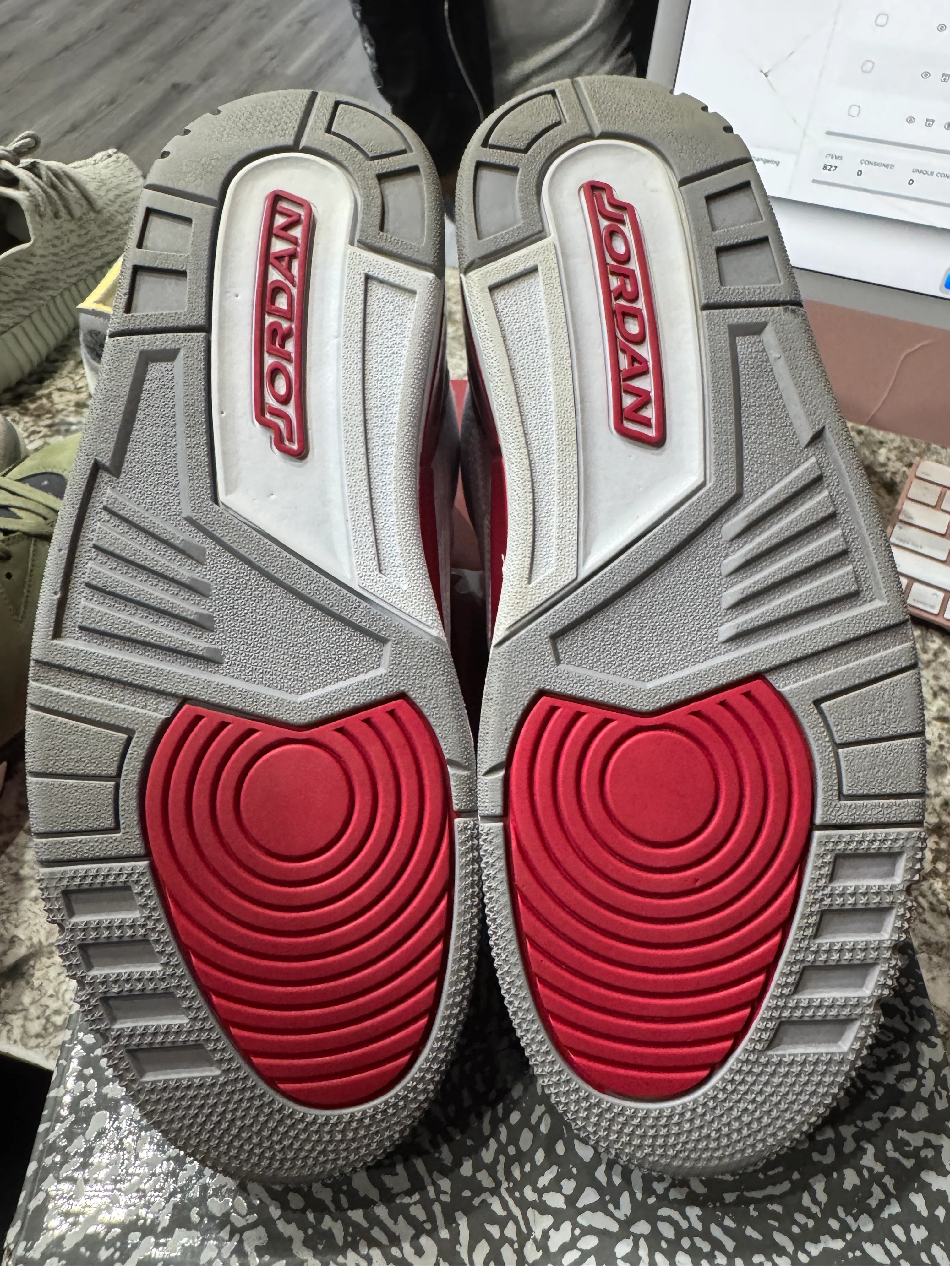 Jordan 3 Retro Cardinal Red - Image 4